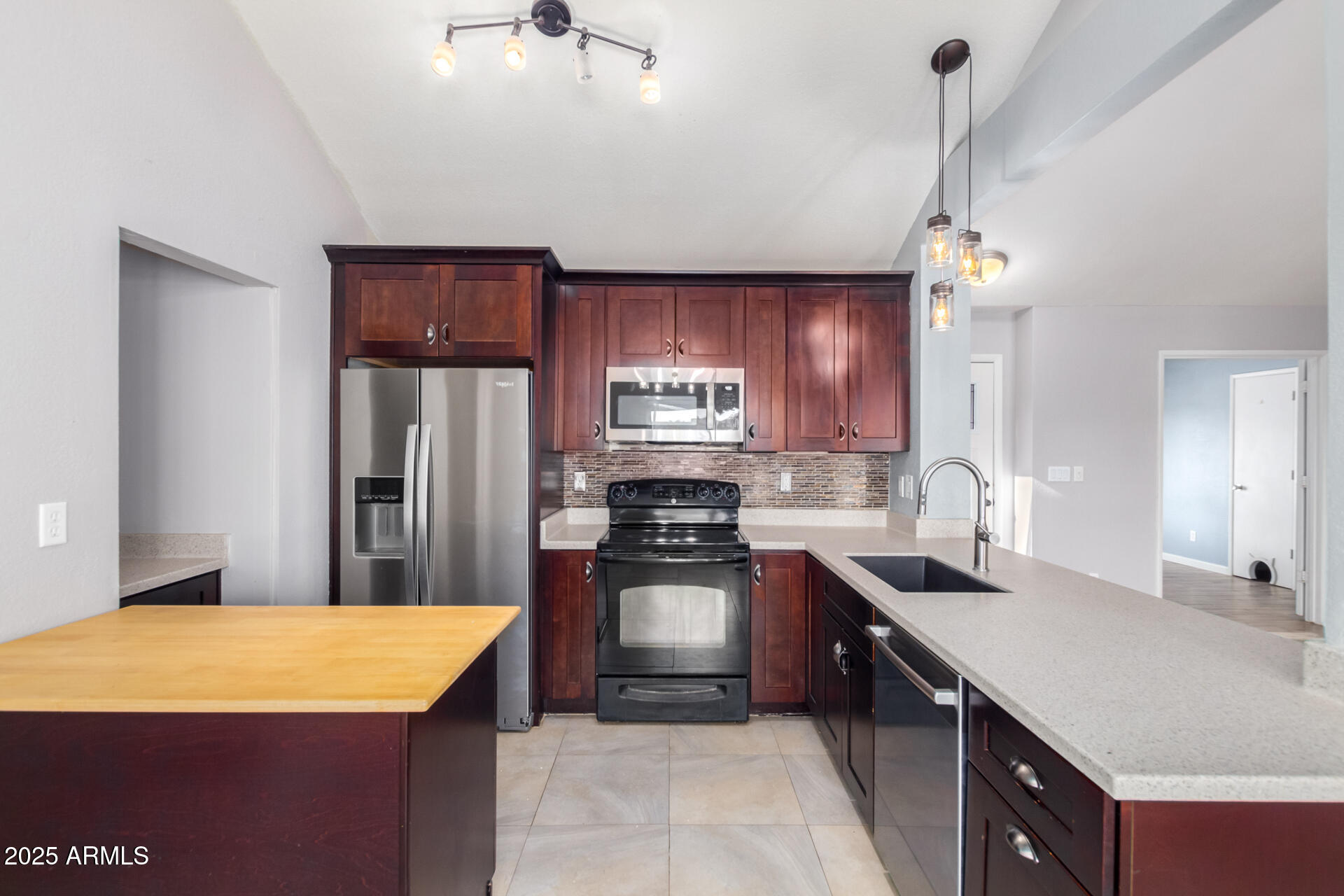 2235 W POTTER Drive
