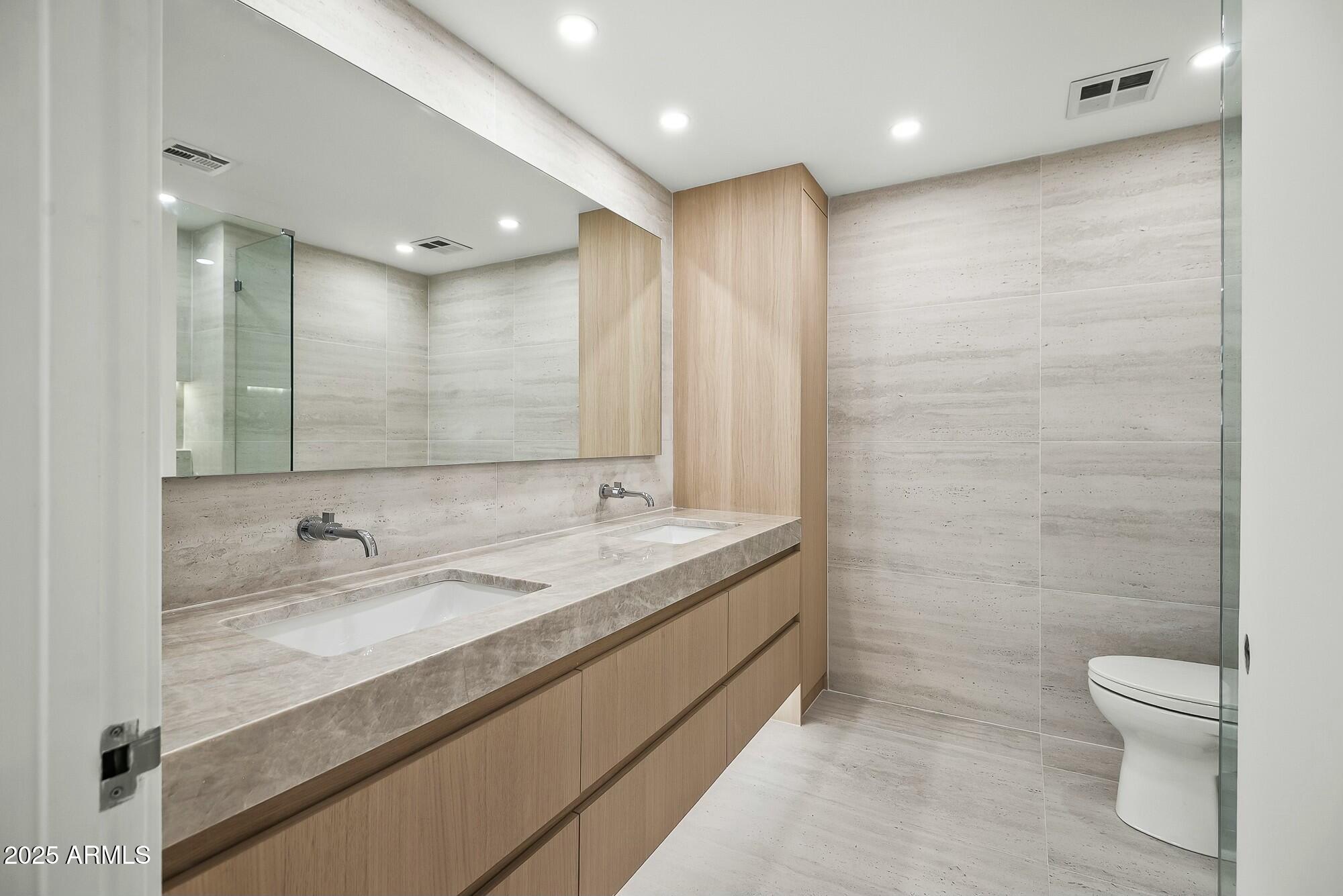 7151 E RANCHO VISTA Drive, 5001