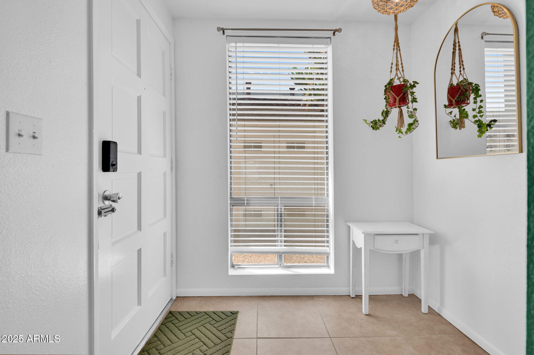 5315 N 18TH Street, 9