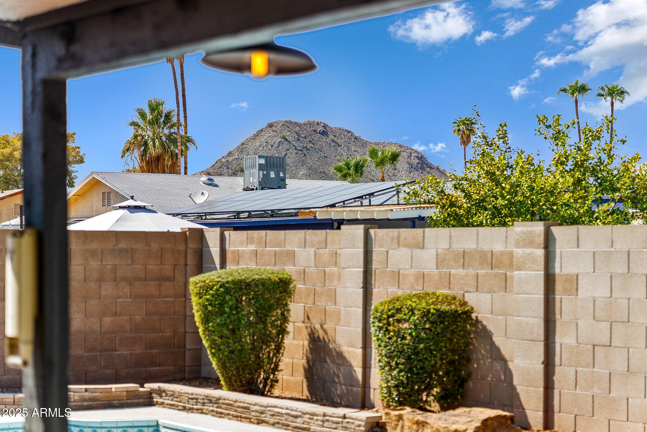 2960 E LARKSPUR Drive