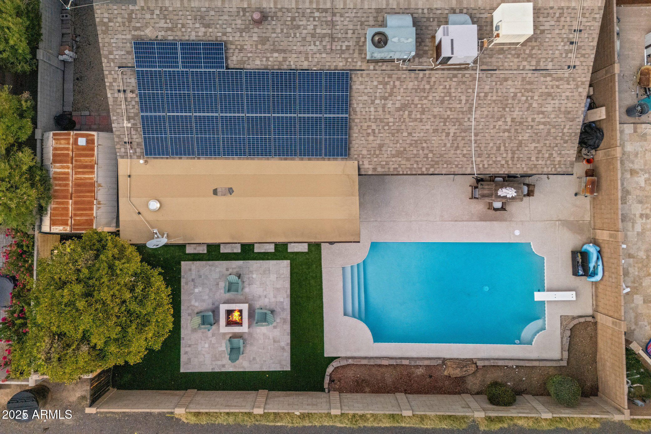 2960 E LARKSPUR Drive