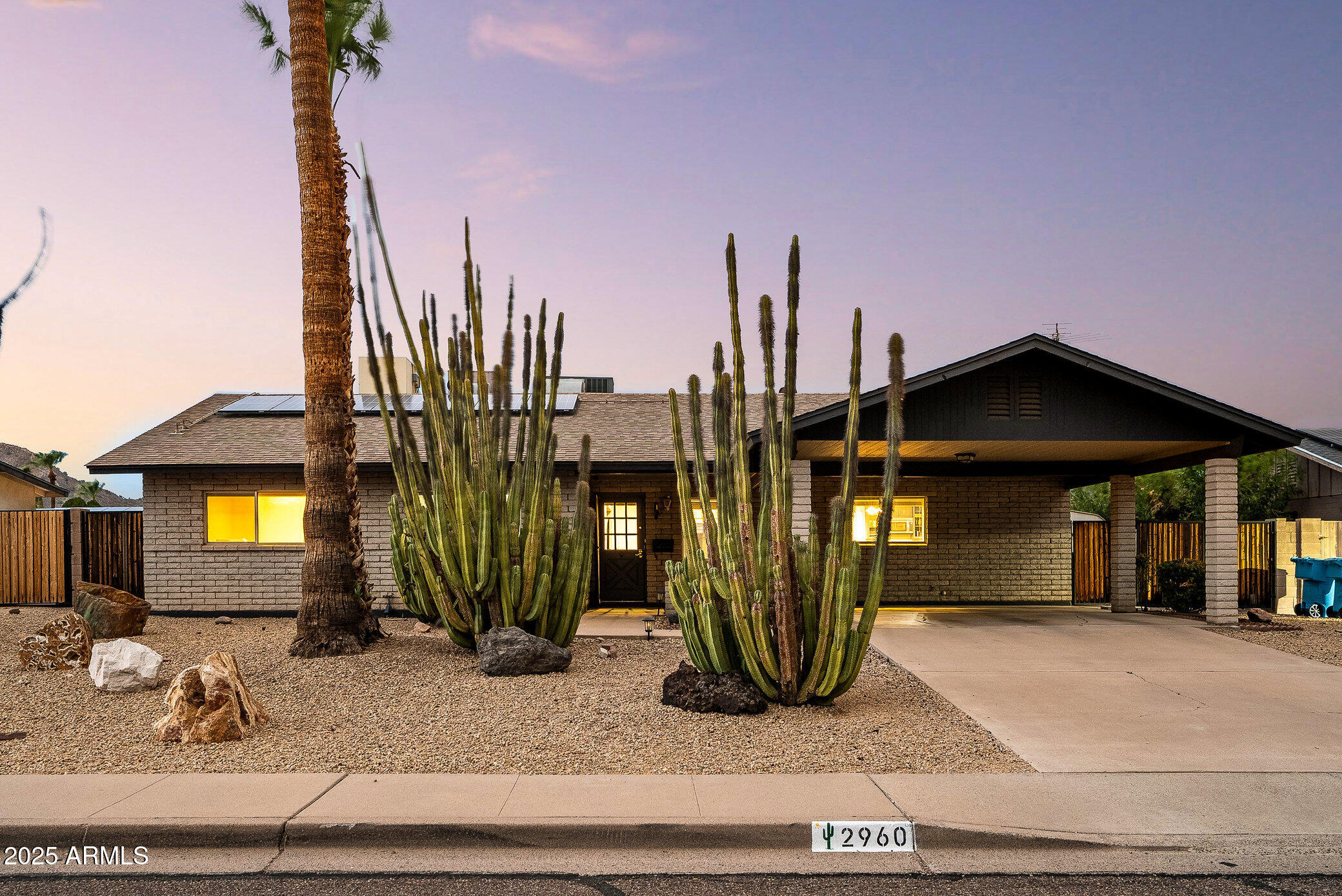 2960 E LARKSPUR Drive