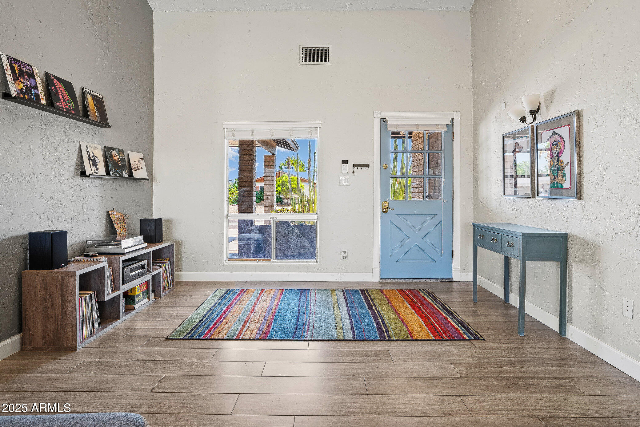 2960 E LARKSPUR Drive