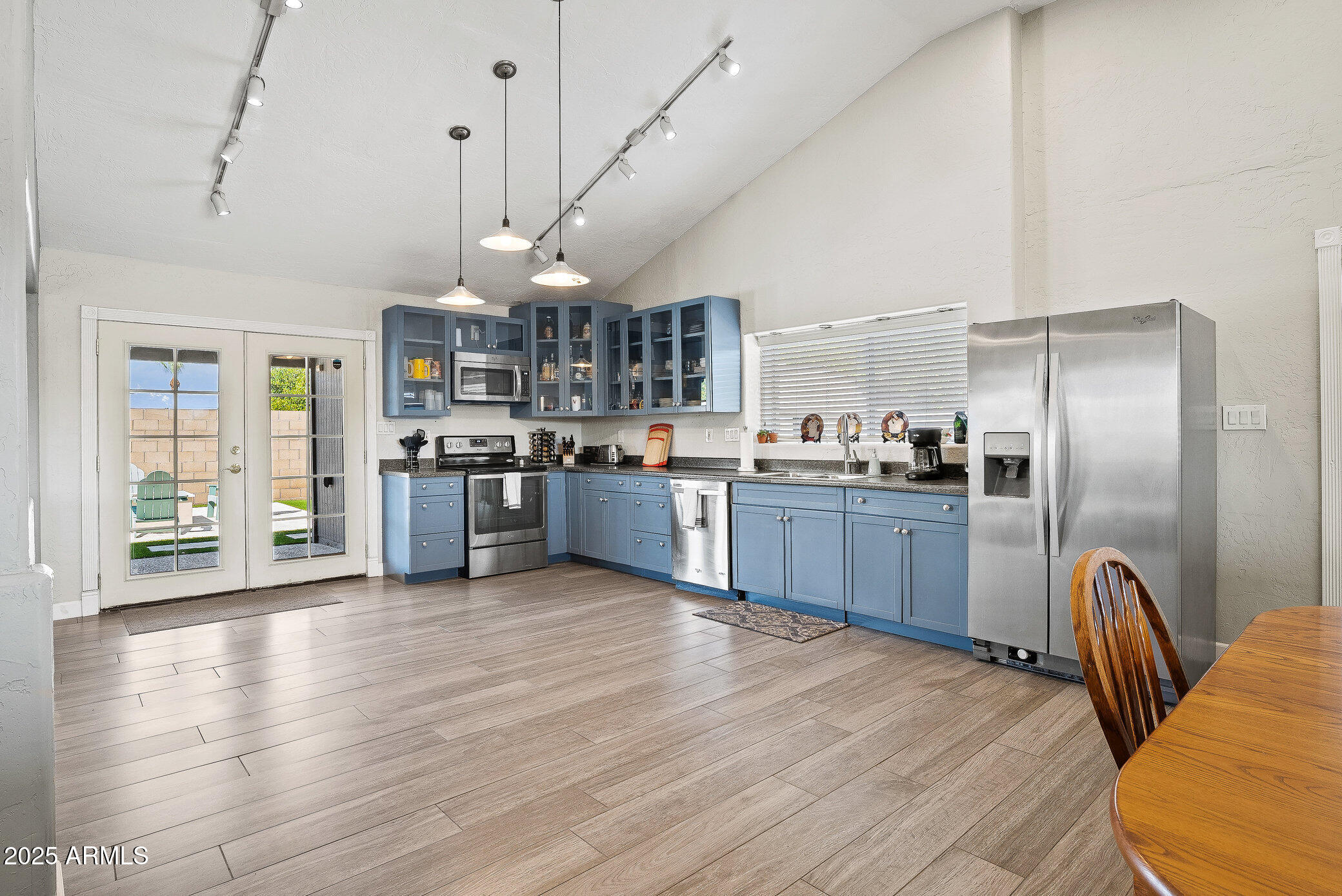 2960 E LARKSPUR Drive