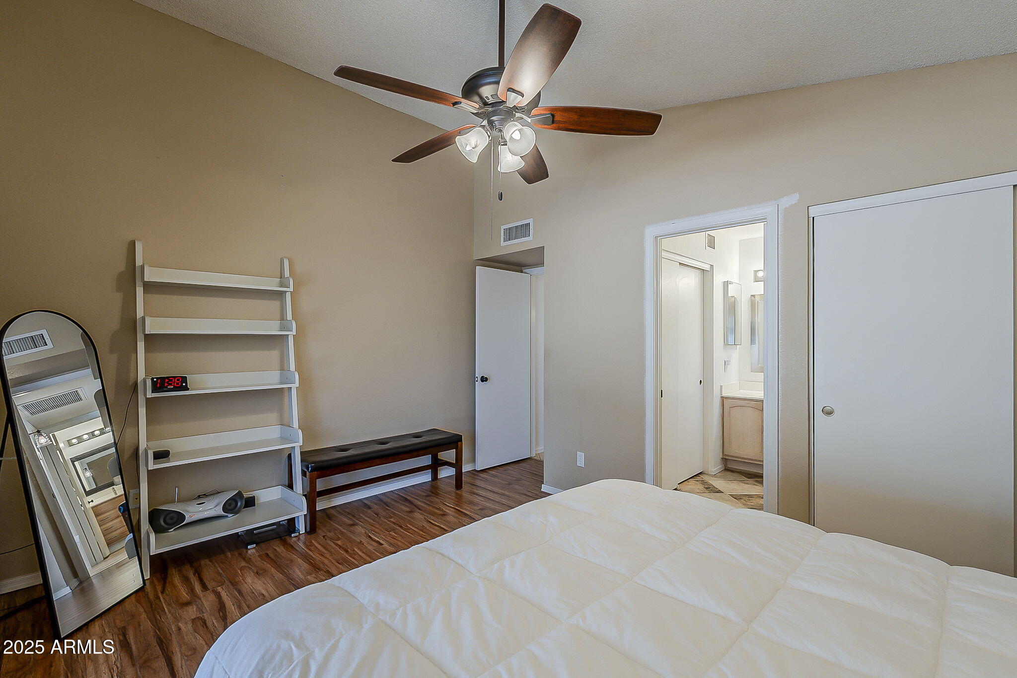 1322 S PARKCREST Street