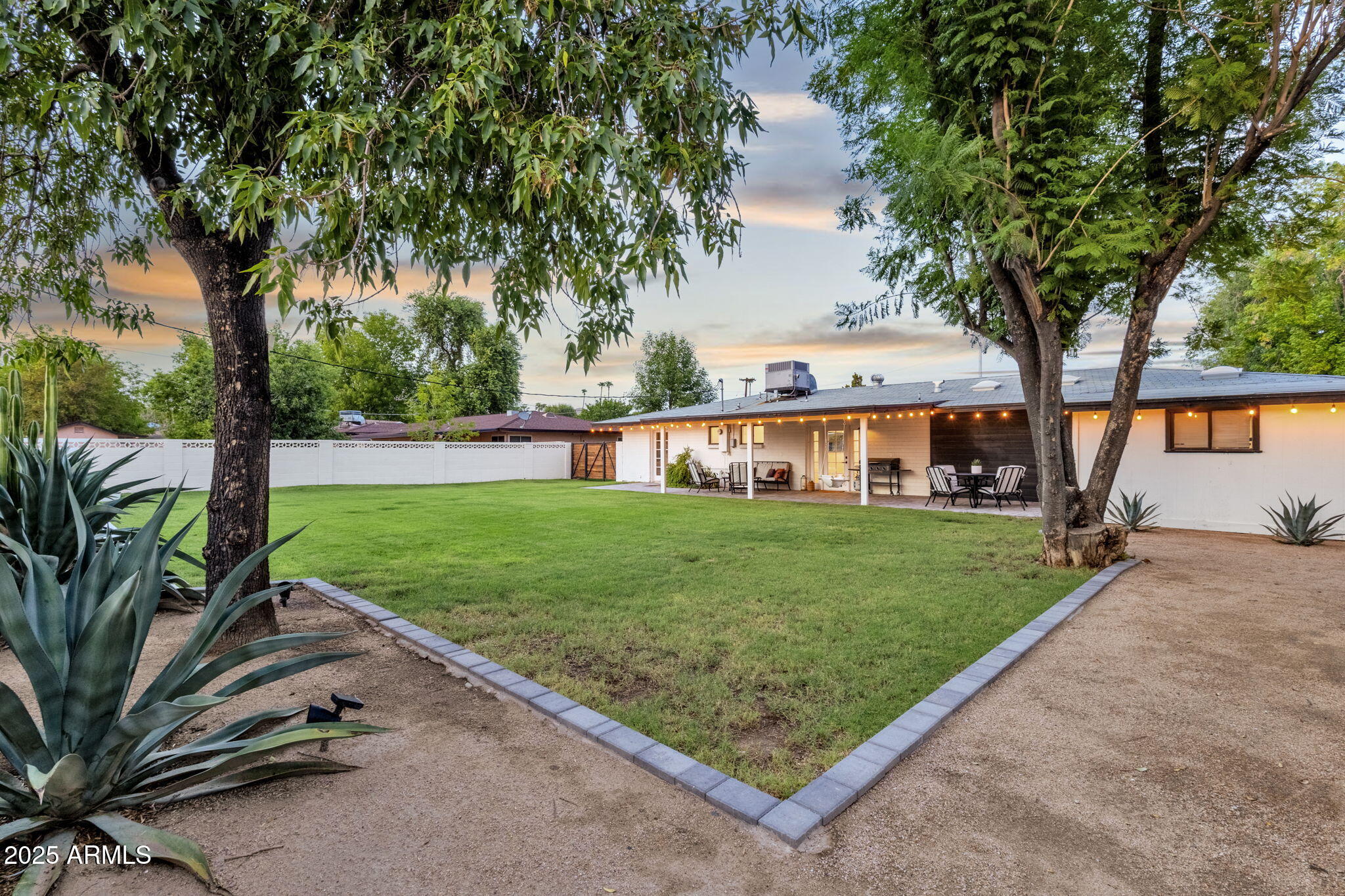 8710 N 6TH Drive