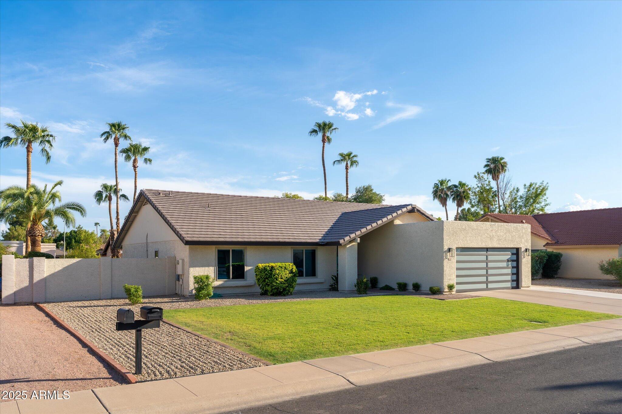 411 W CHILTON Street