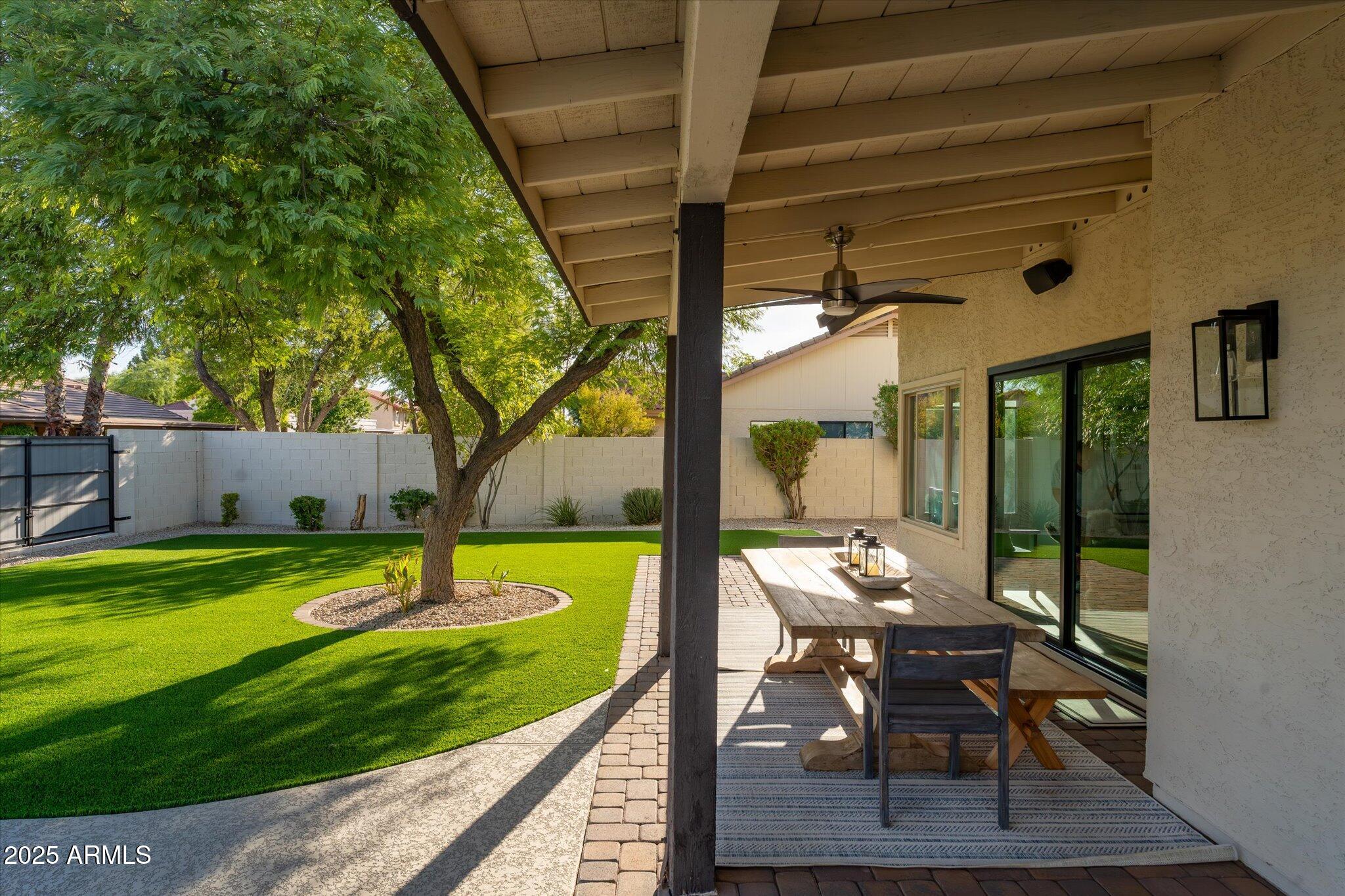 411 W CHILTON Street