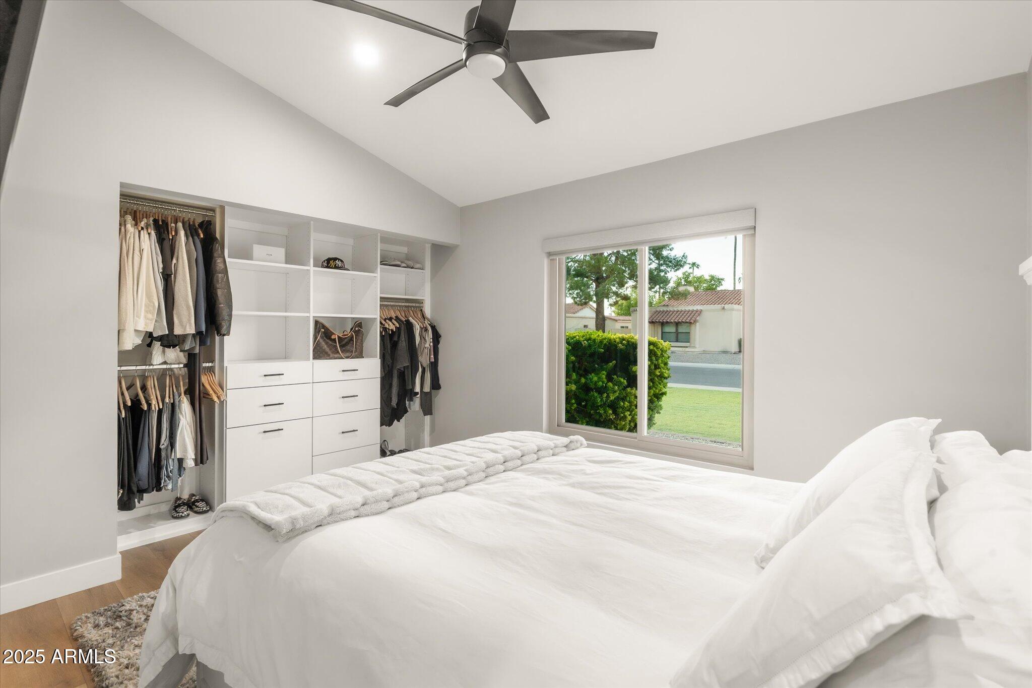 411 W CHILTON Street