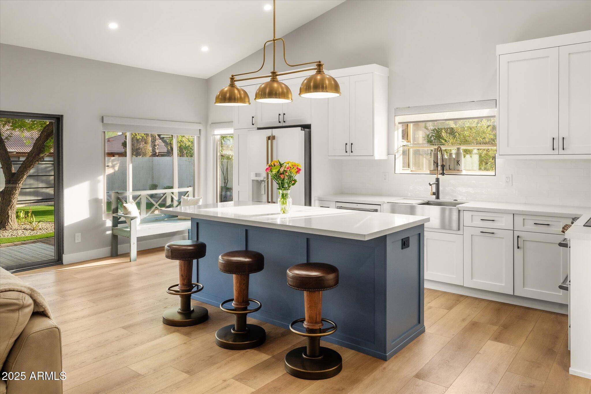 411 W CHILTON Street