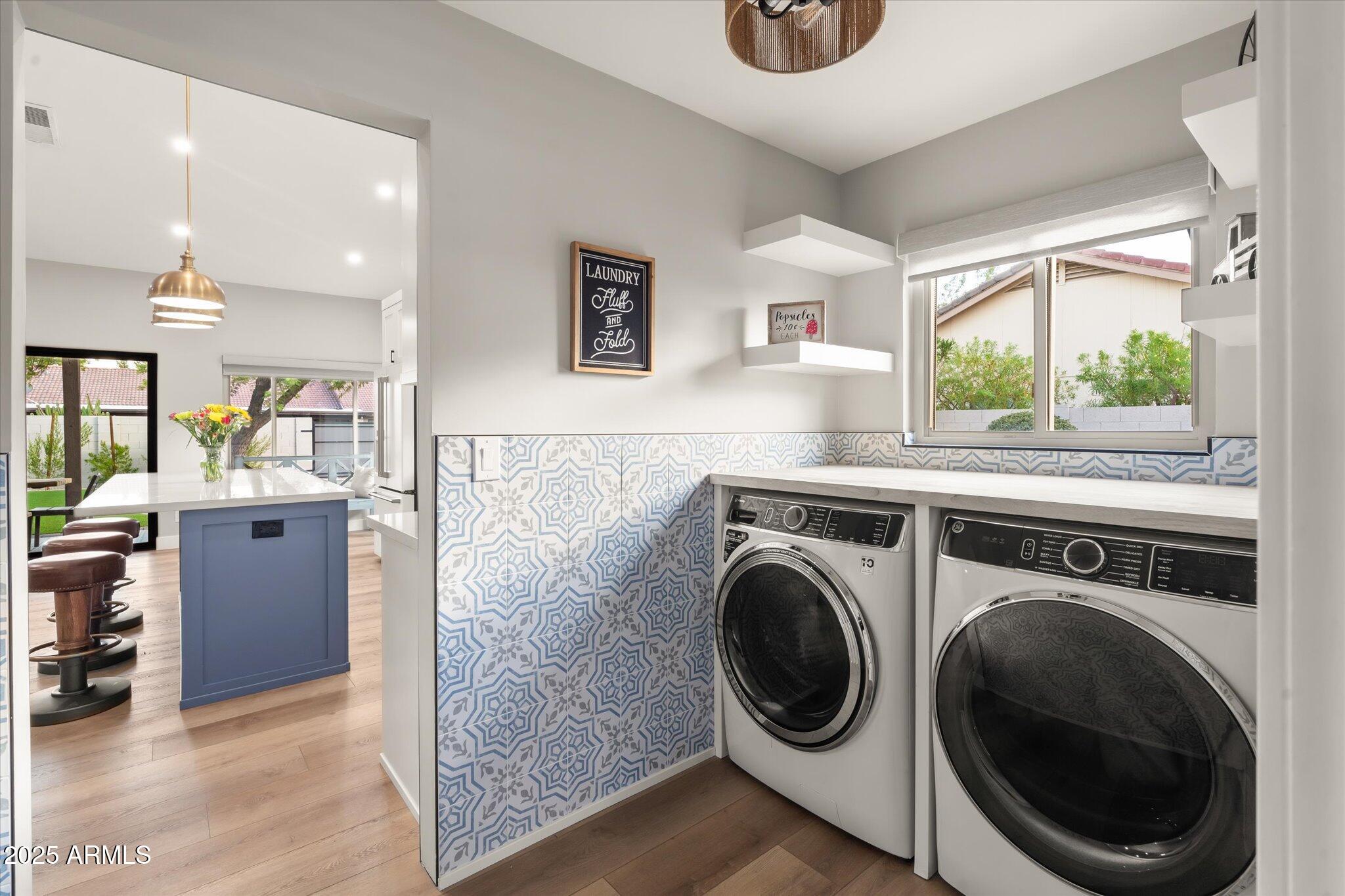 411 W CHILTON Street