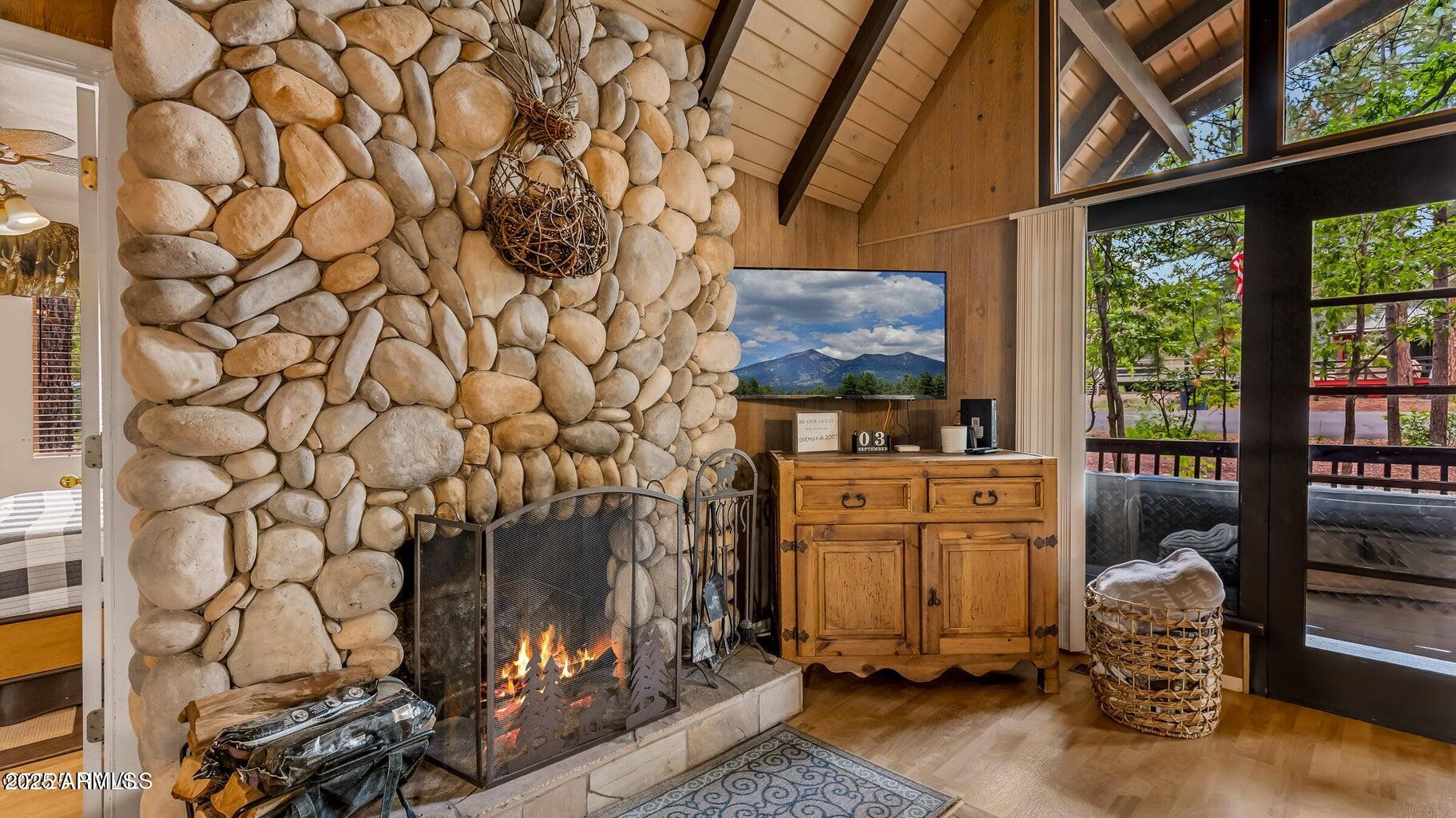 17320 S MESCALERO Drive