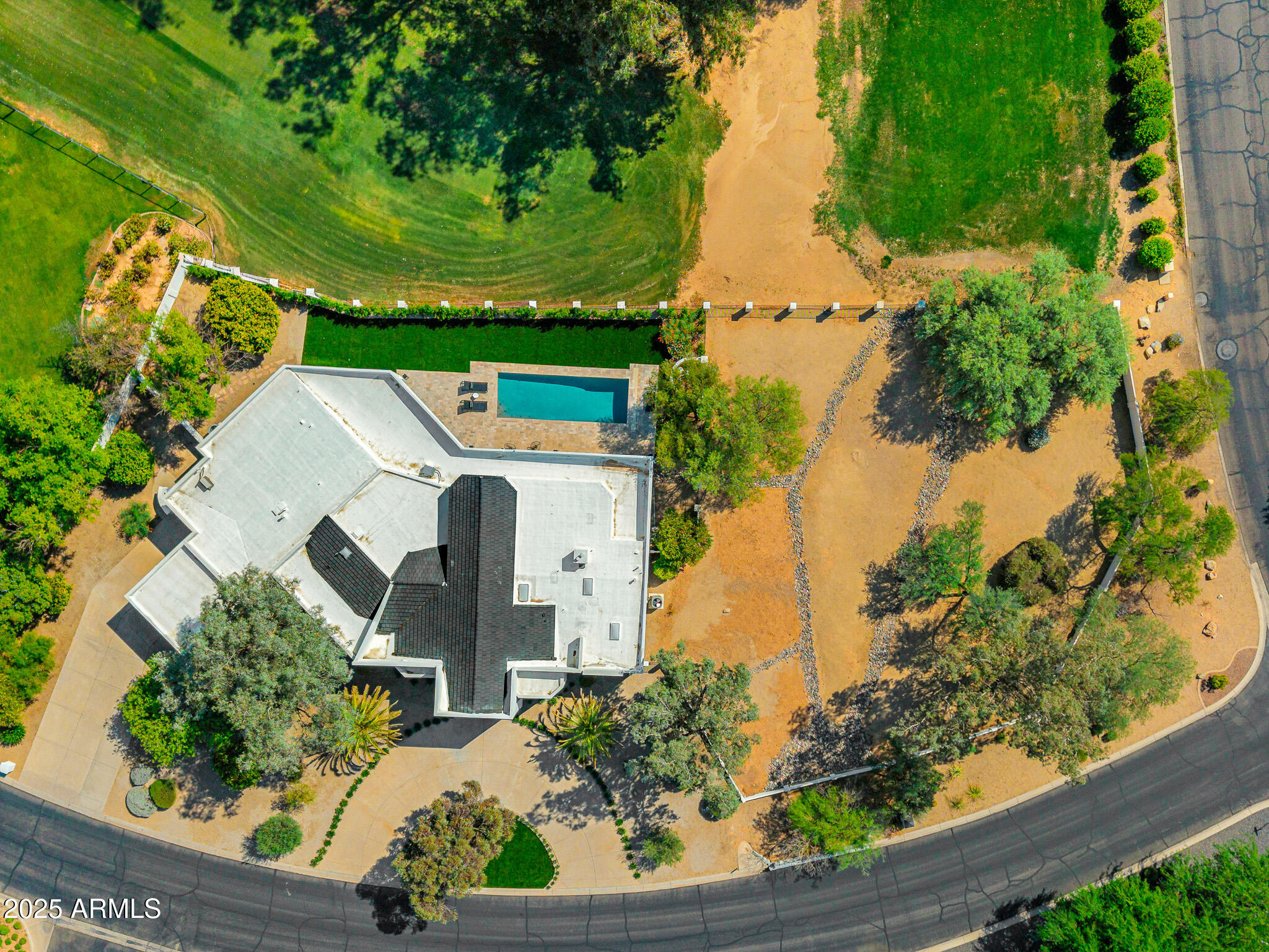 7001 E CABALLO Circle