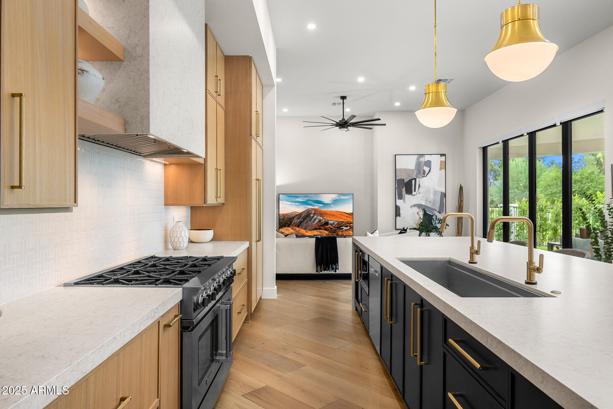 7001 E CABALLO Circle