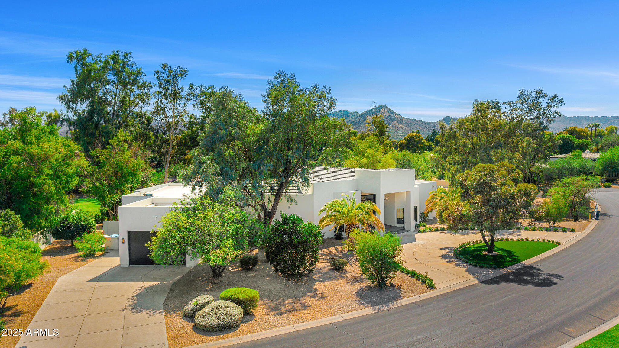 7001 E CABALLO Circle