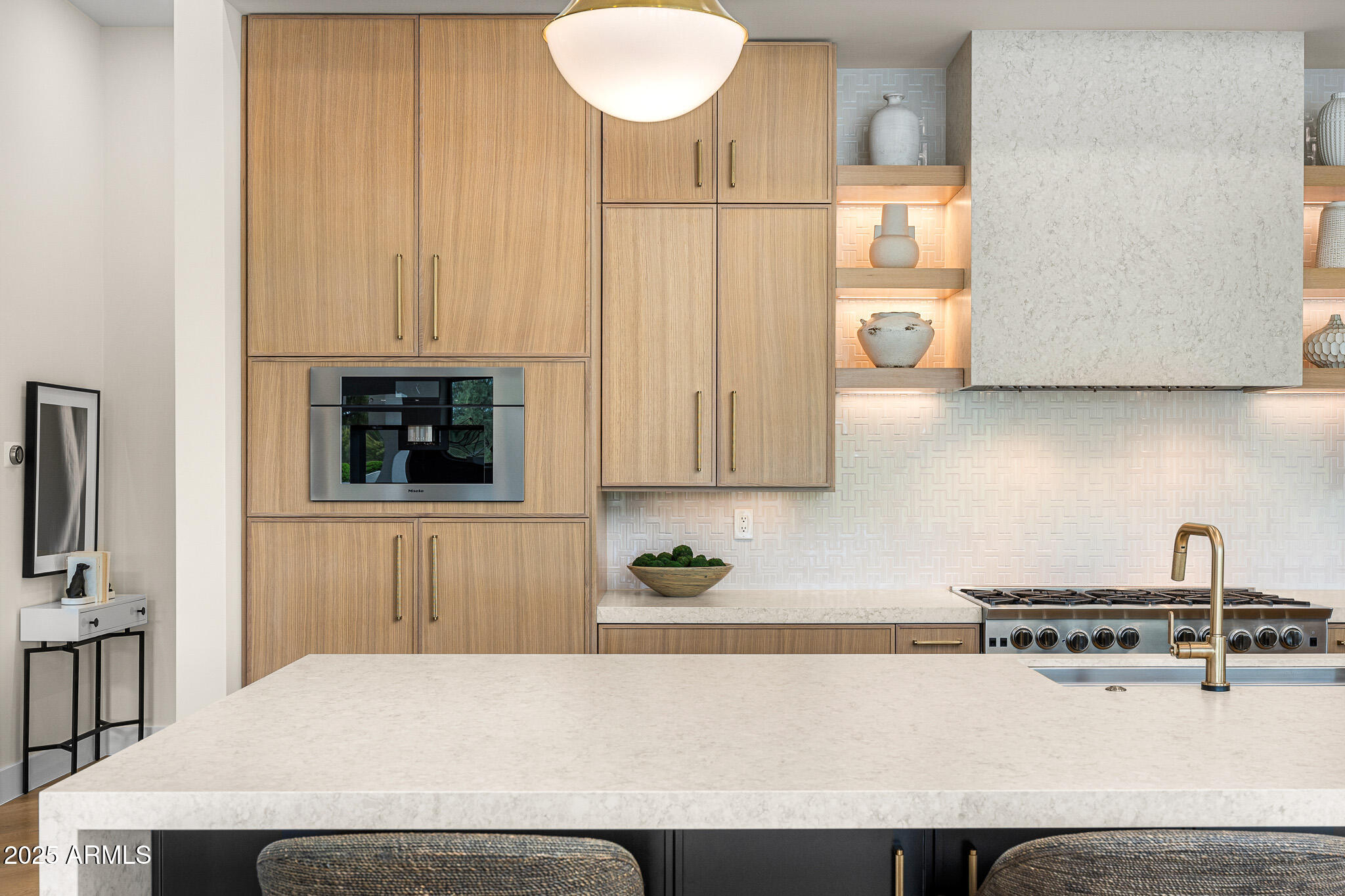 7001 E CABALLO Circle