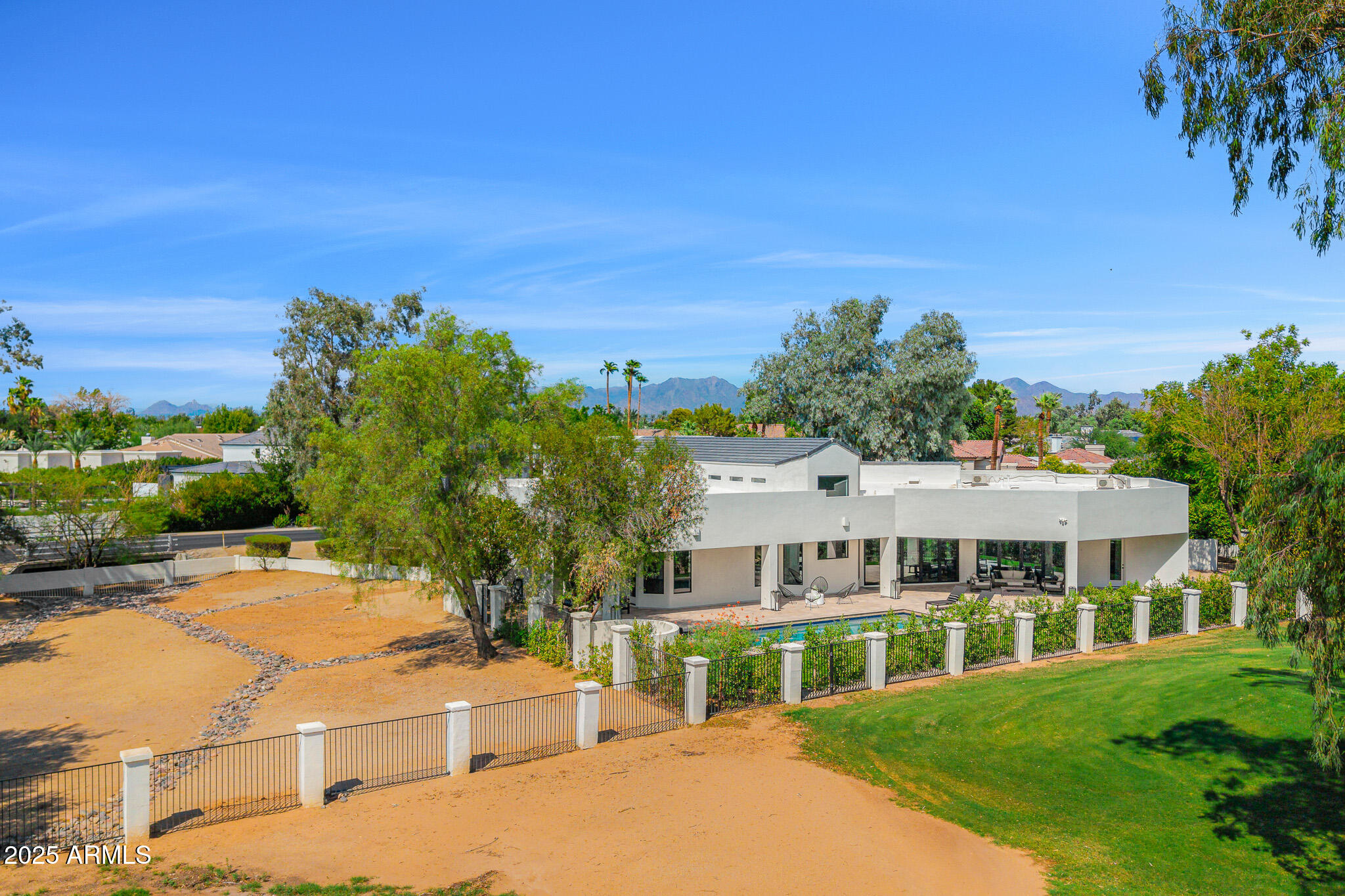 7001 E CABALLO Circle