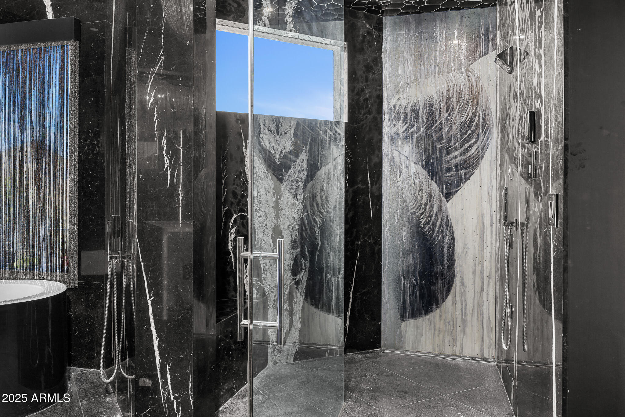 10324 E CALLE DE LAS BRISAS