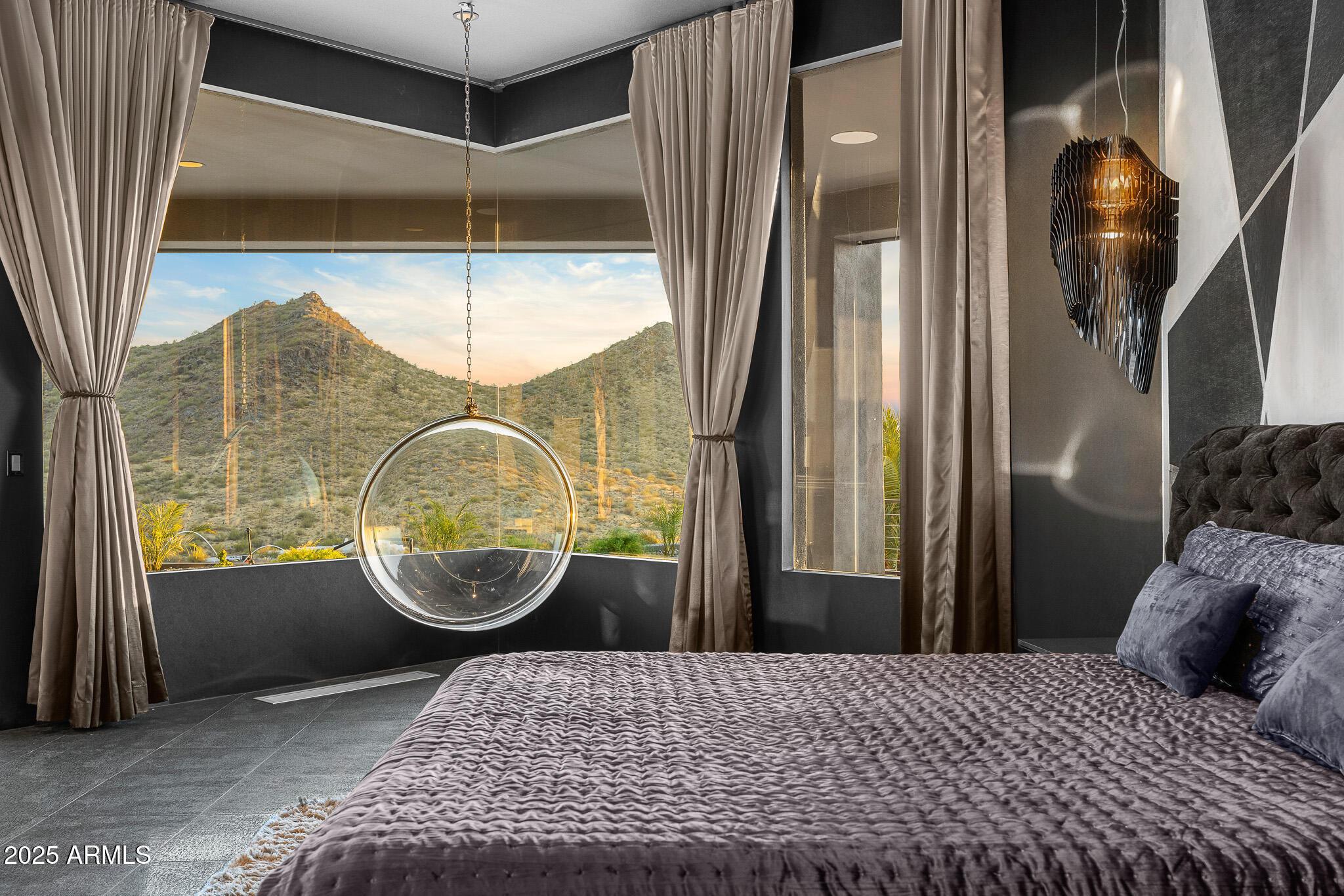 10324 E CALLE DE LAS BRISAS