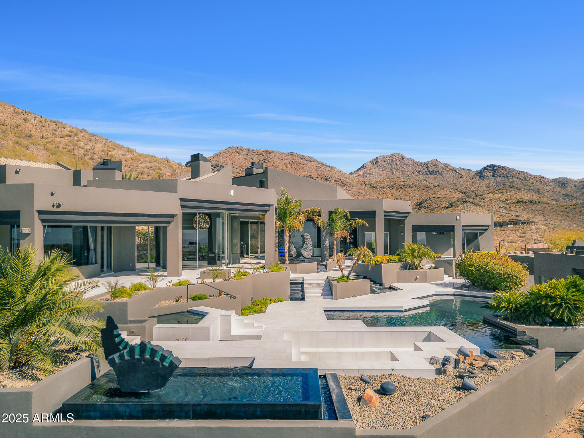 10324 E CALLE DE LAS BRISAS