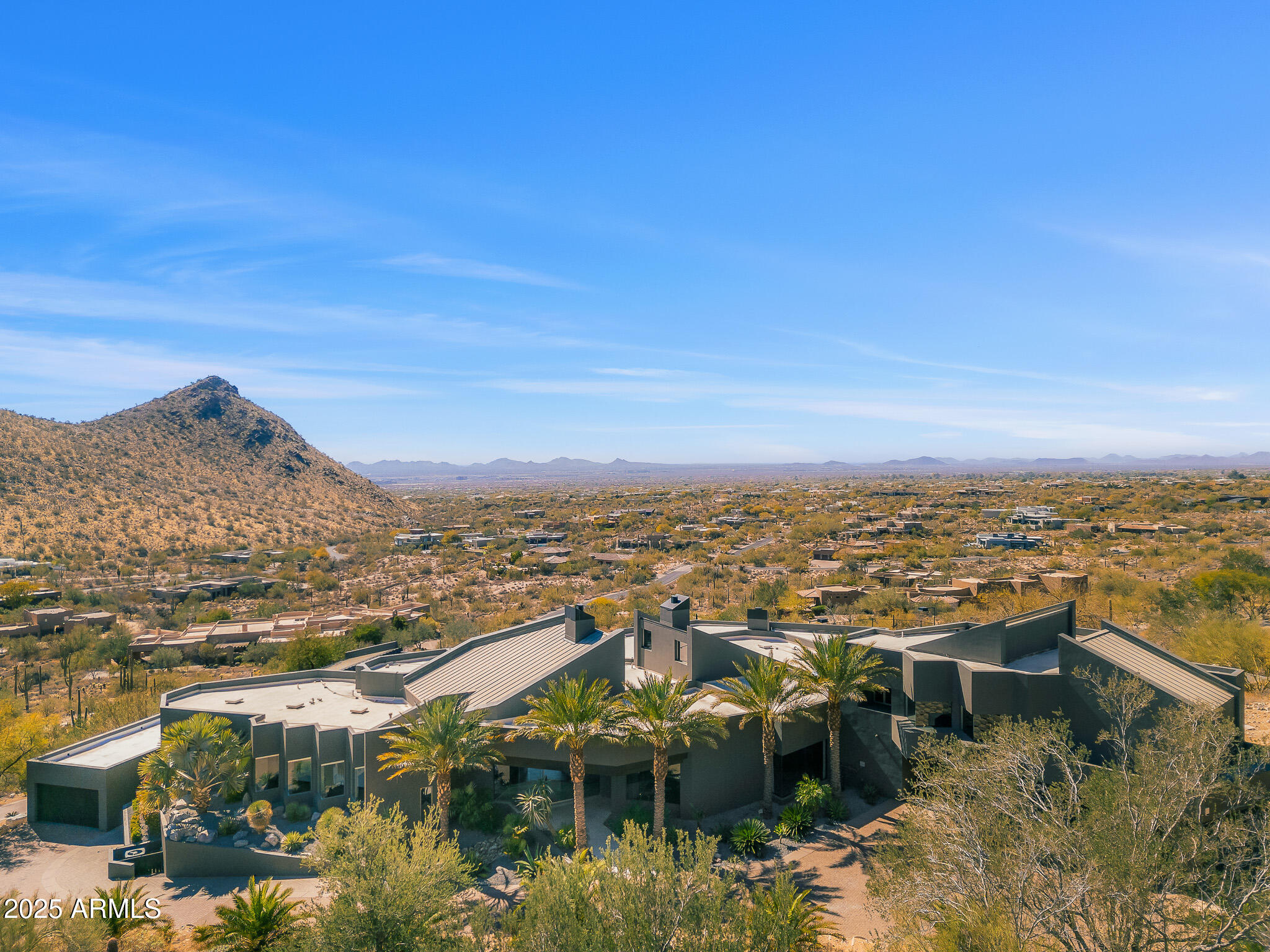 10324 E CALLE DE LAS BRISAS