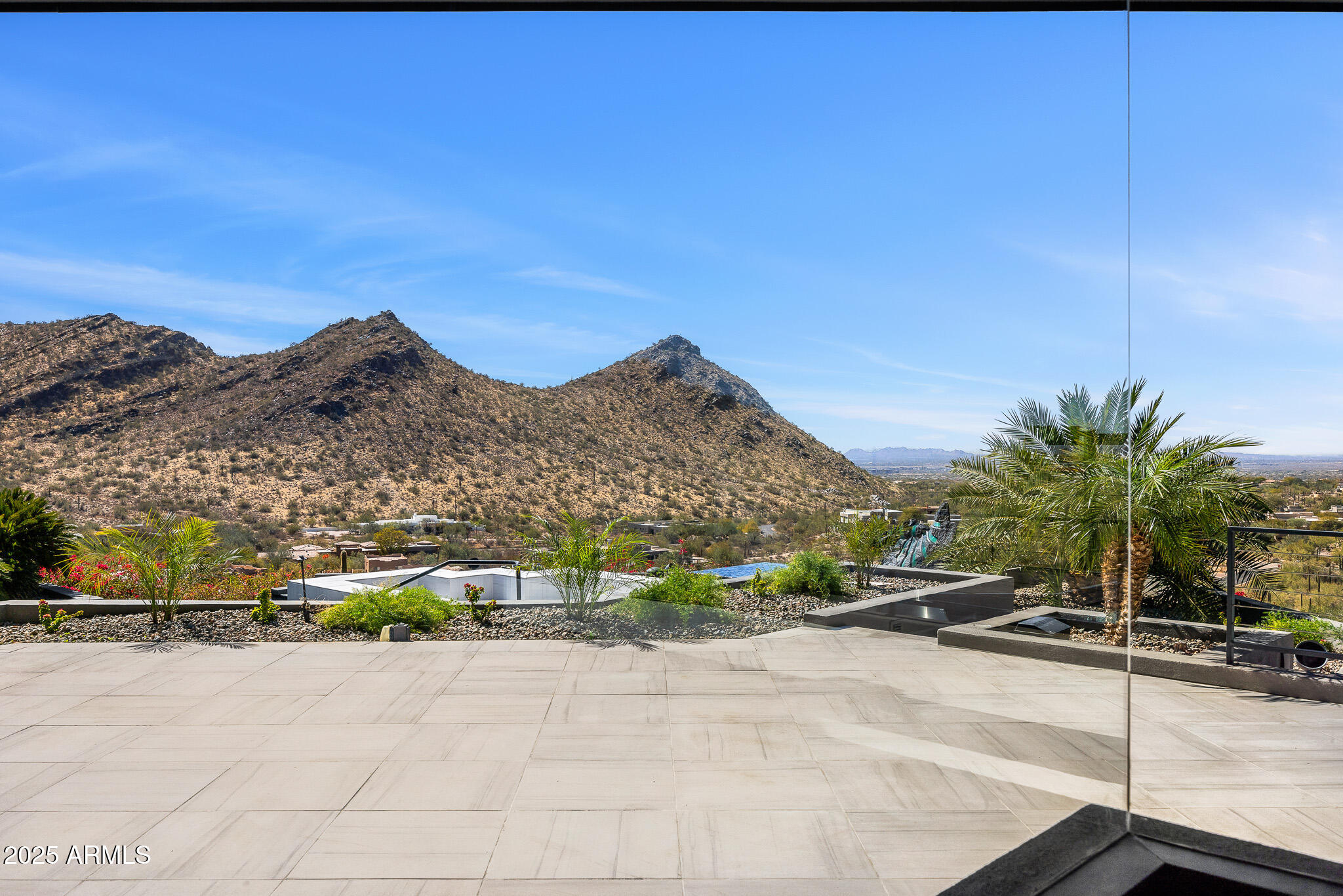 10324 E CALLE DE LAS BRISAS