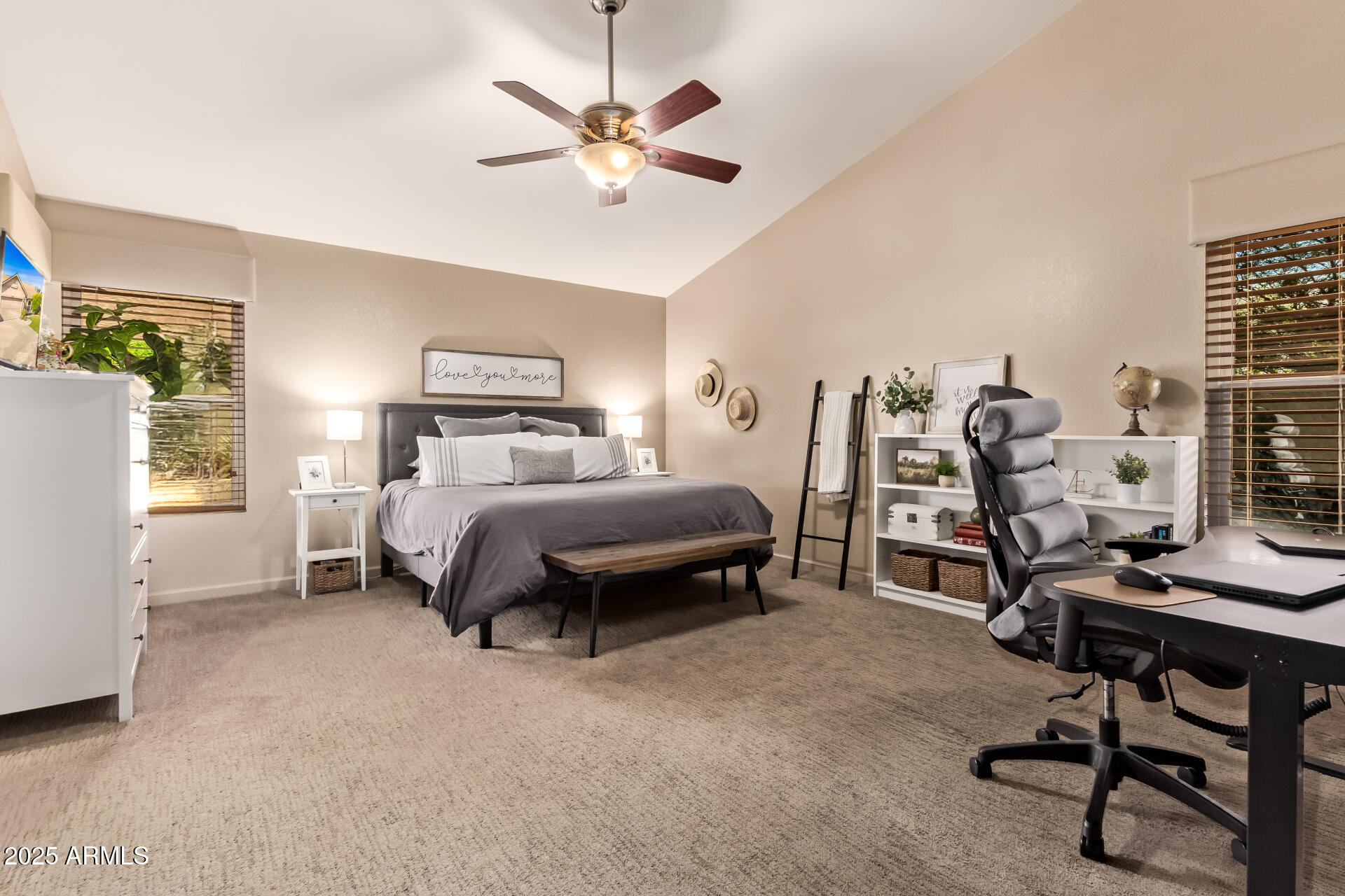 3922 E MARCONI Avenue