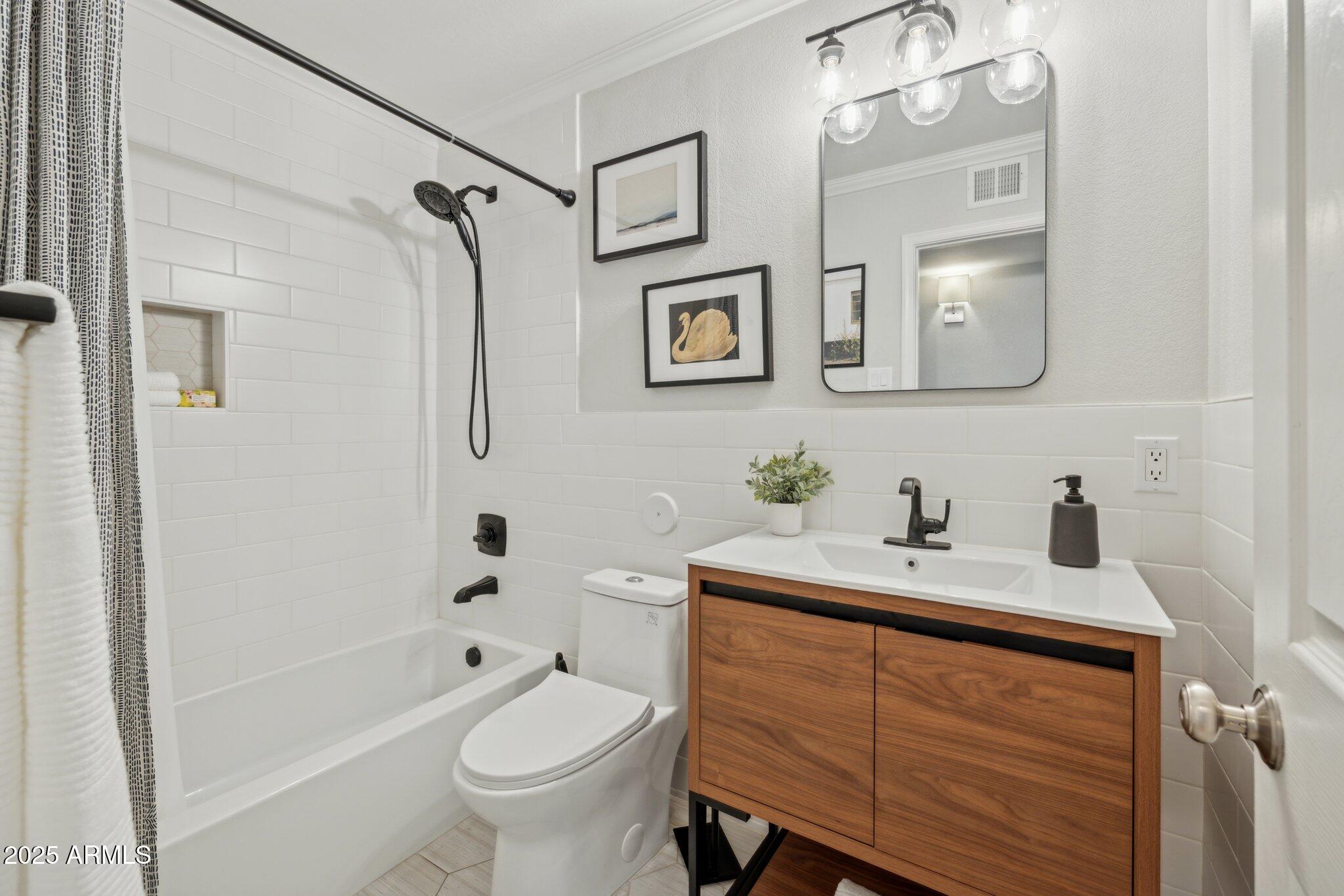 6926 E CULVER Street