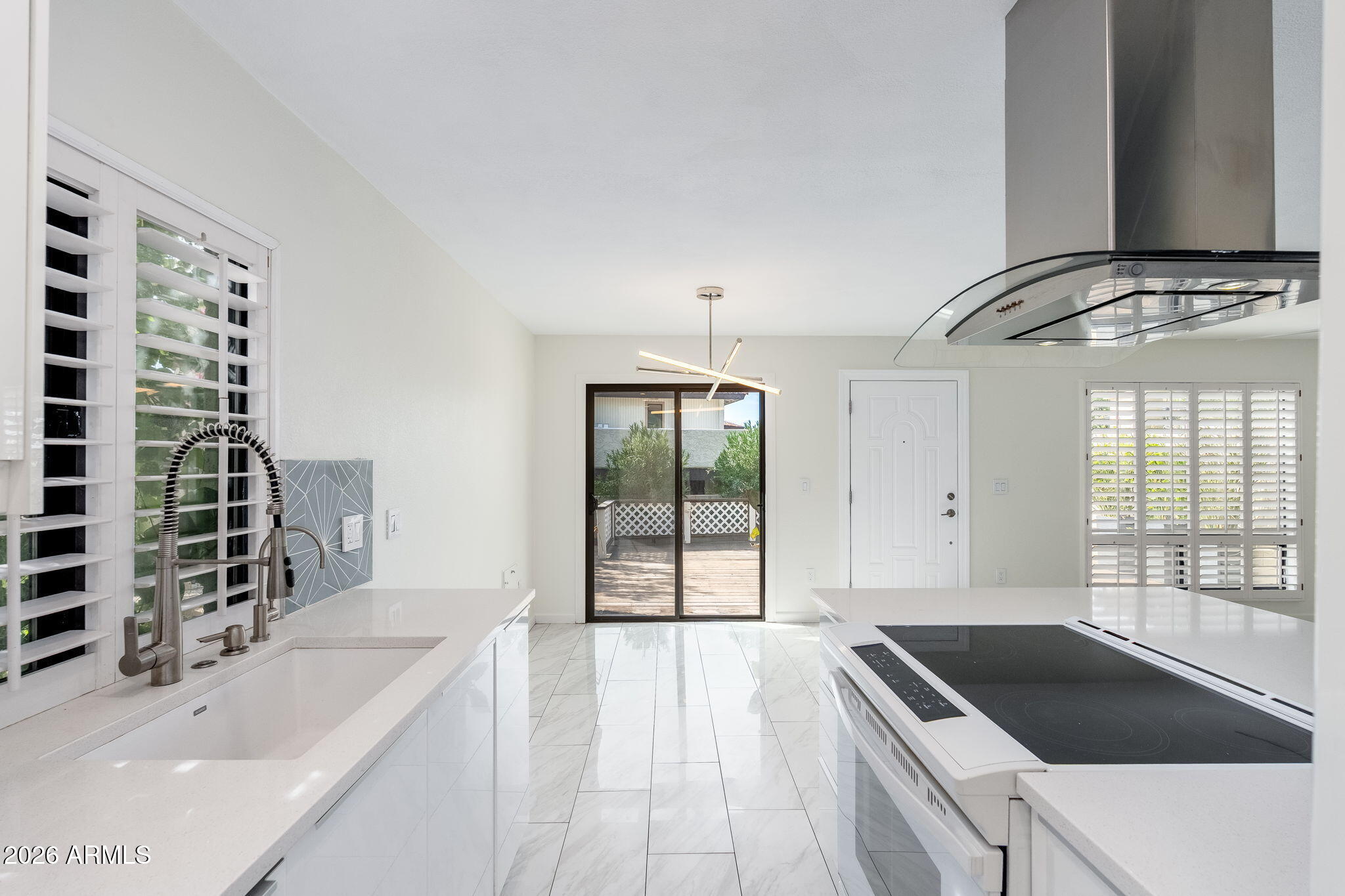 1811 E HAYWARD Avenue, 1