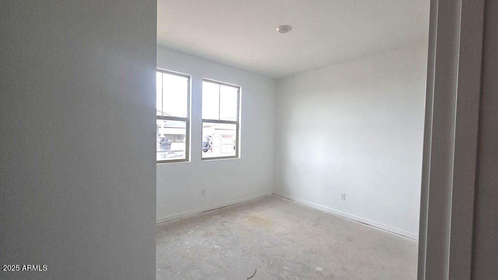 6469 E FIDDLENECK Way