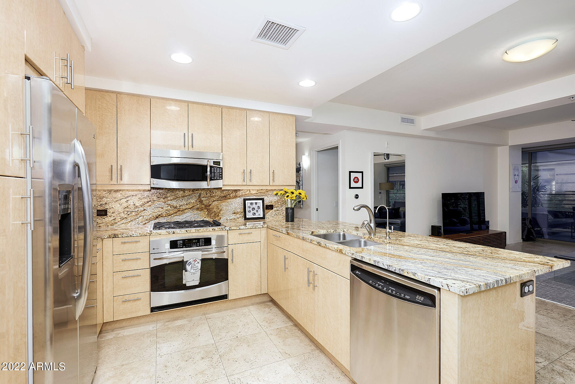 7117 E RANCHO VISTA Drive, 2007