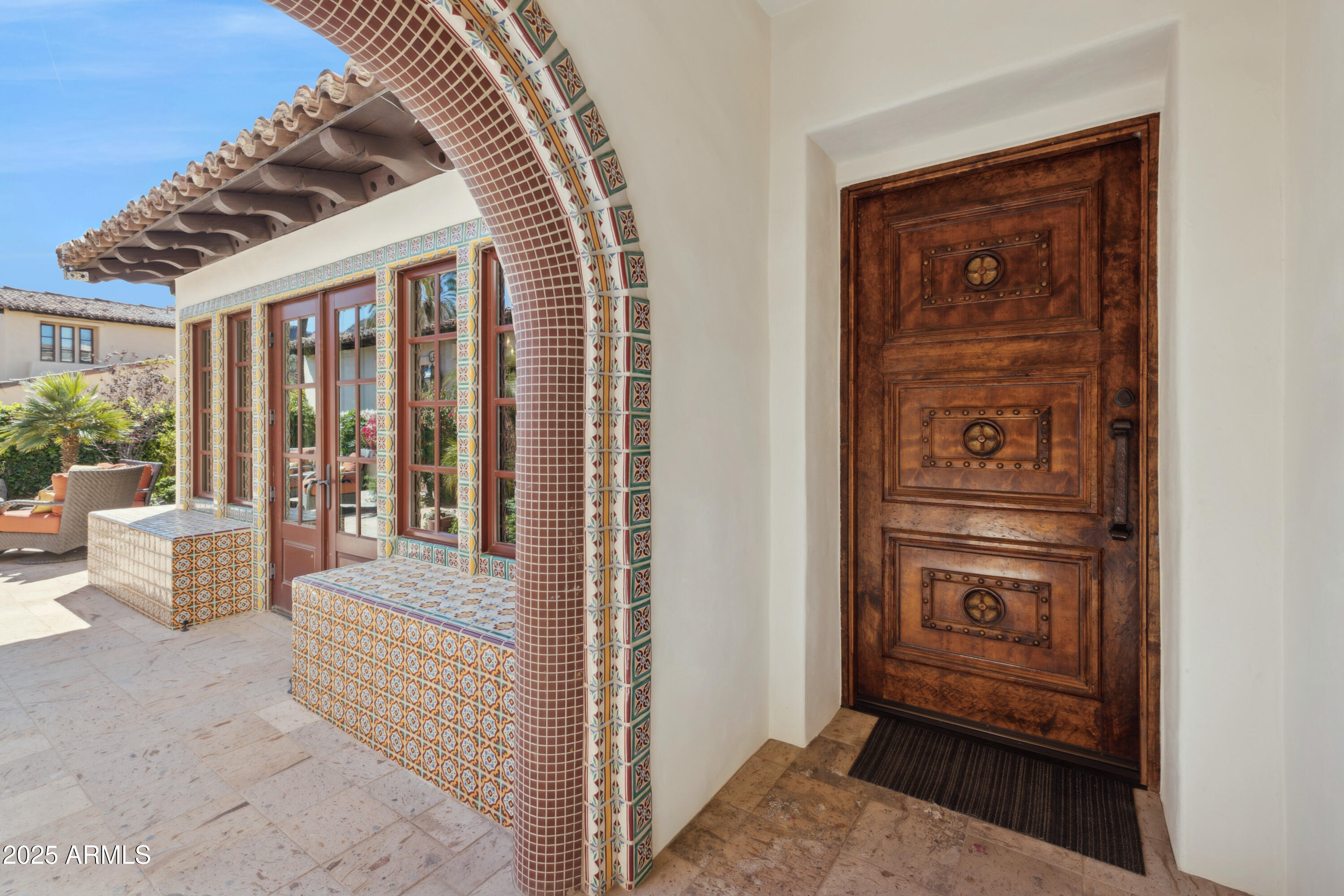 4949 E LINCOLN Drive, 11