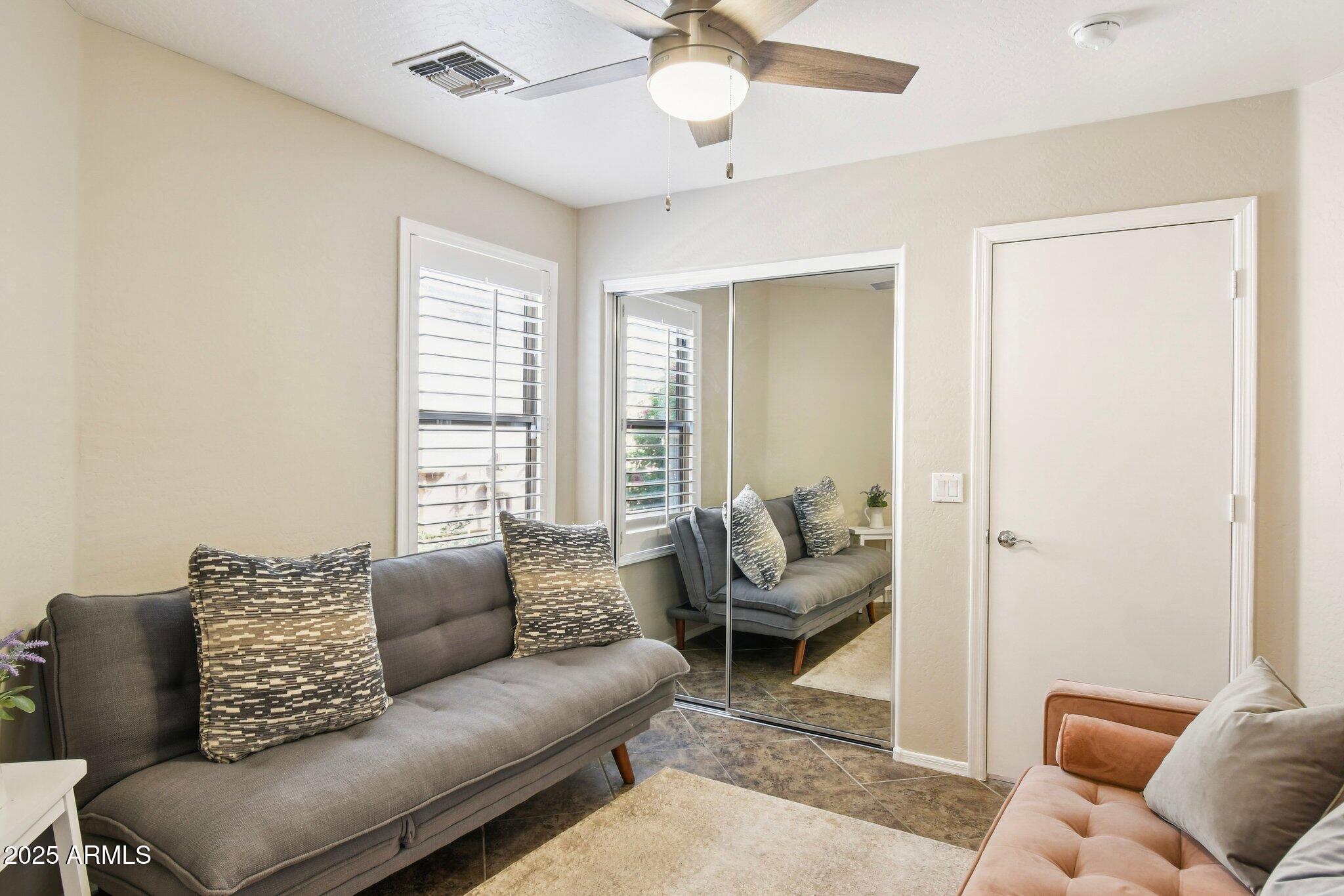 2250 E Deer Valley Road, 109
