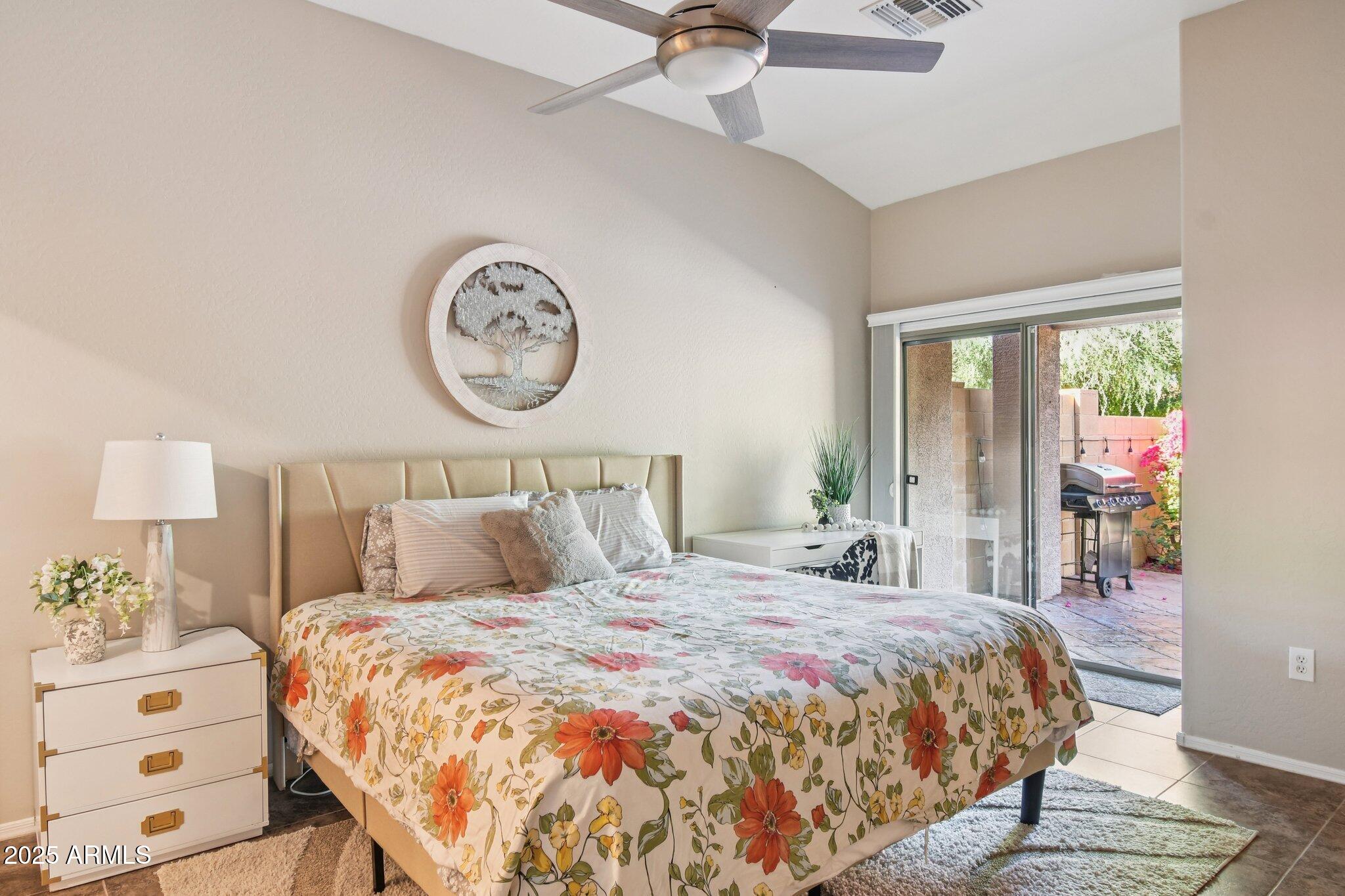 2250 E Deer Valley Road, 109