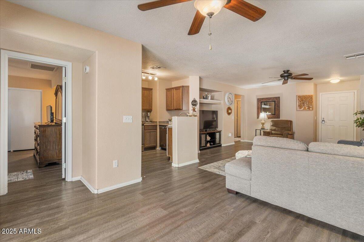 46150 W WINDMILL Drive