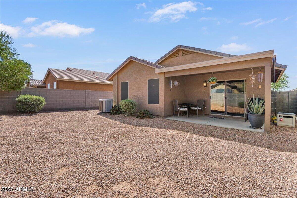 46150 W WINDMILL Drive