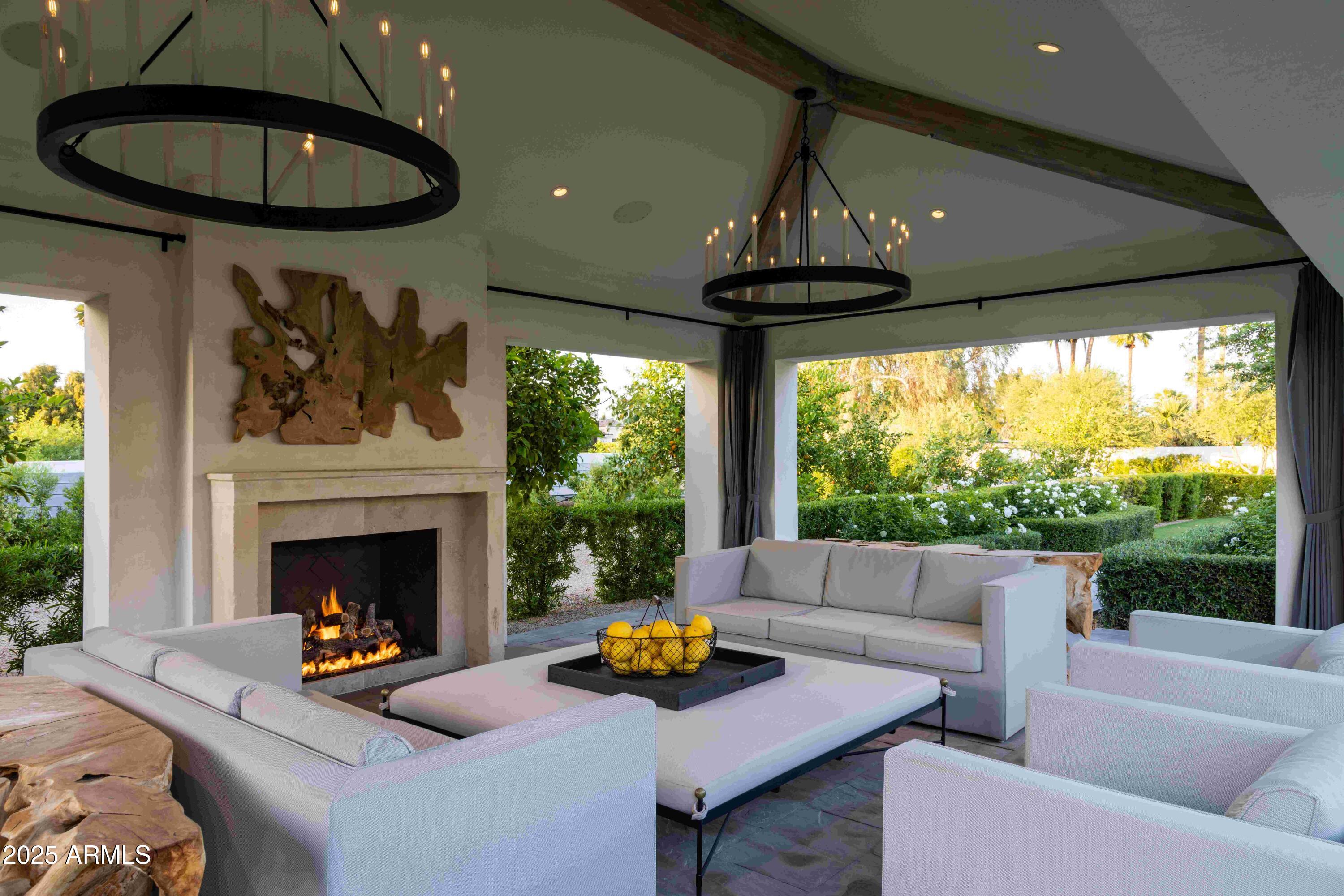 6716 E MALCOMB Drive