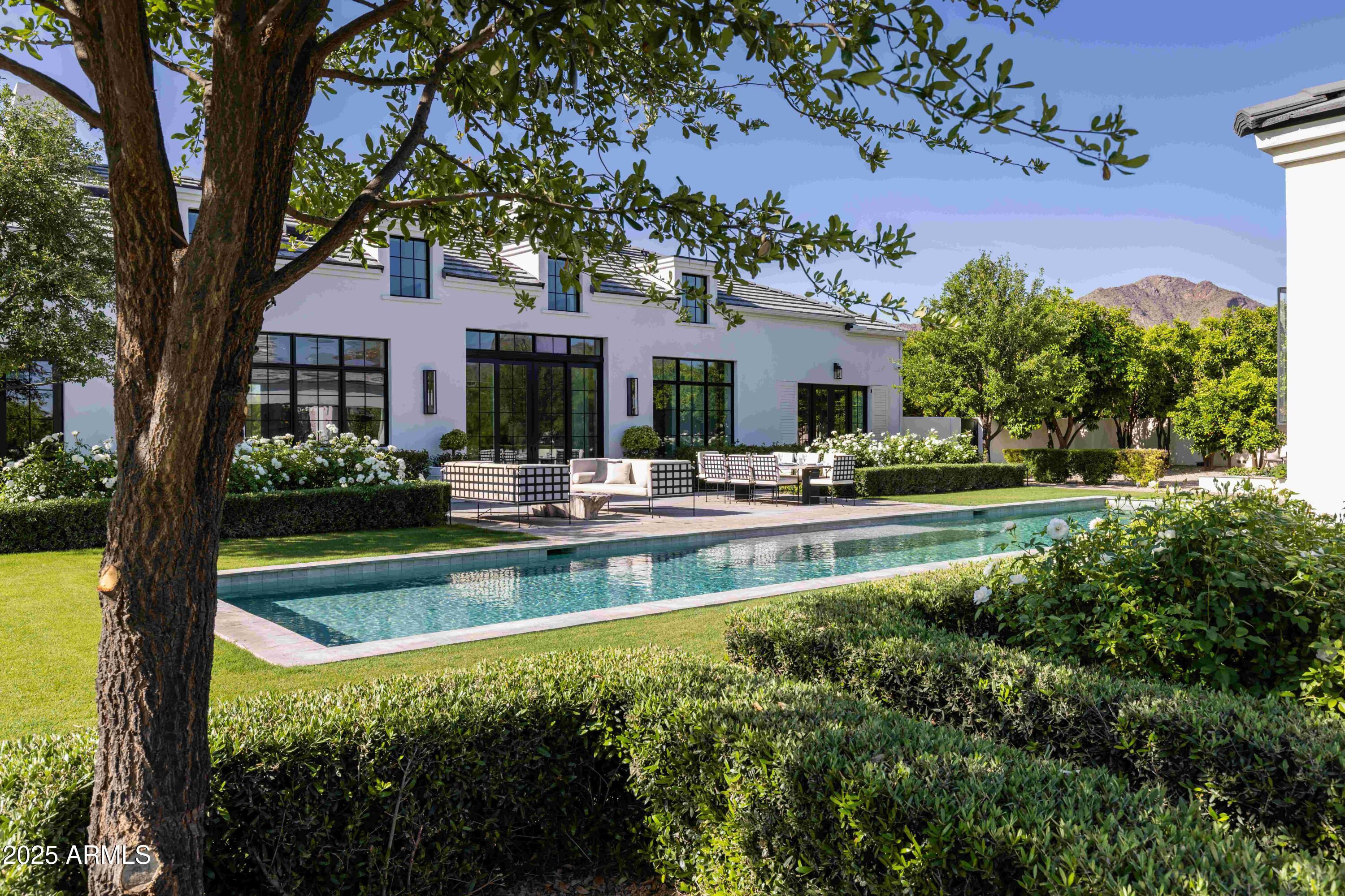 6716 E MALCOMB Drive