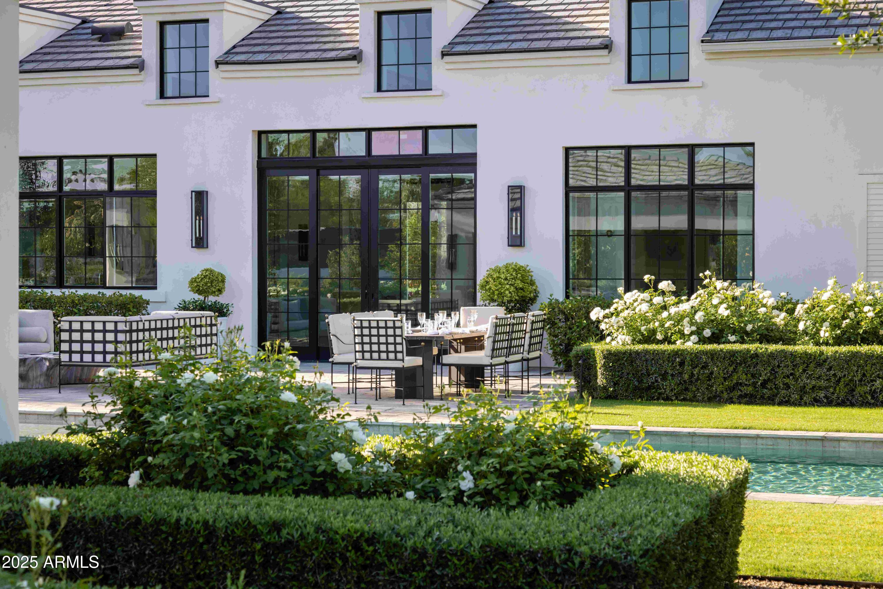 6716 E MALCOMB Drive