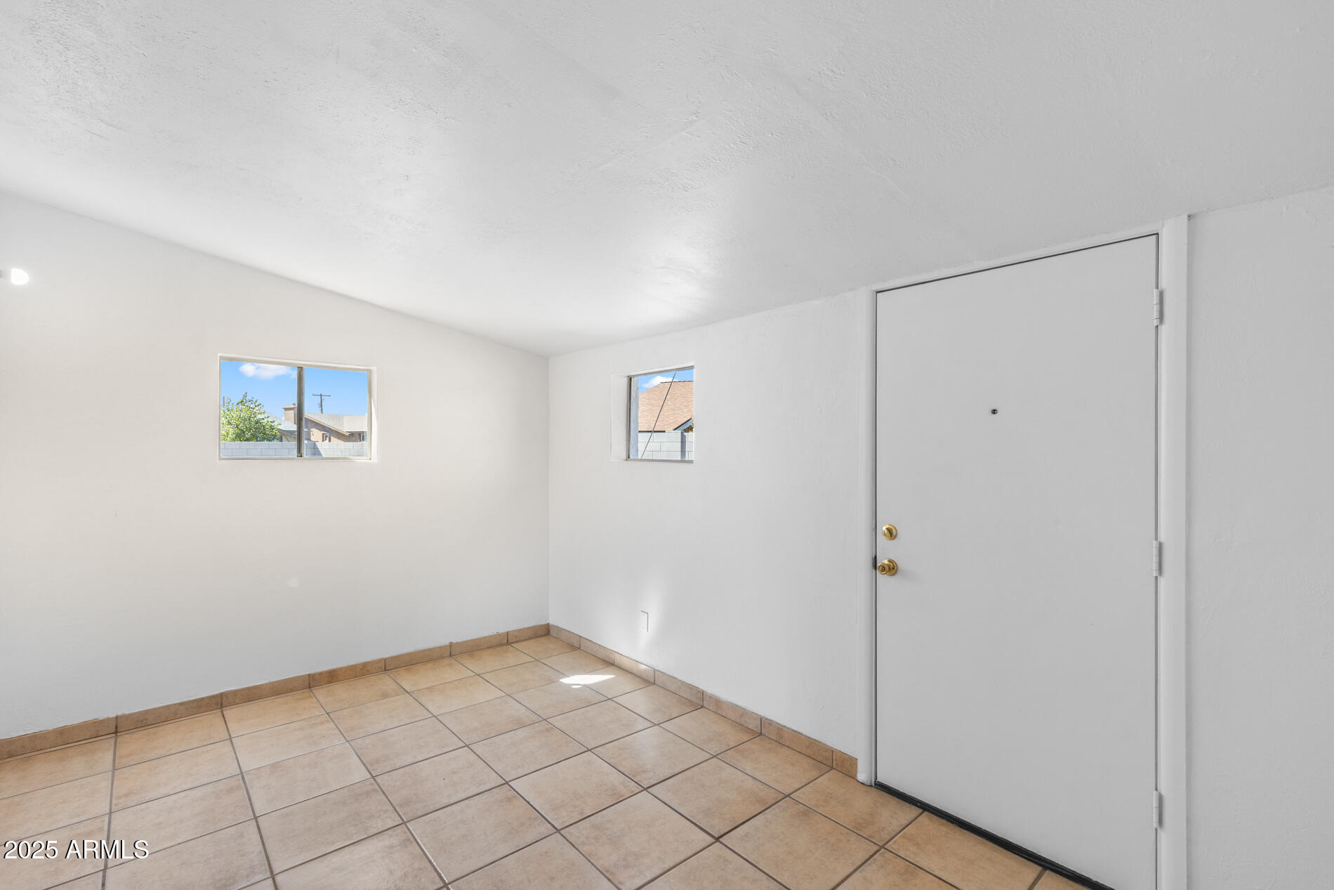 2230 E CHIPMAN Road, Phoenix