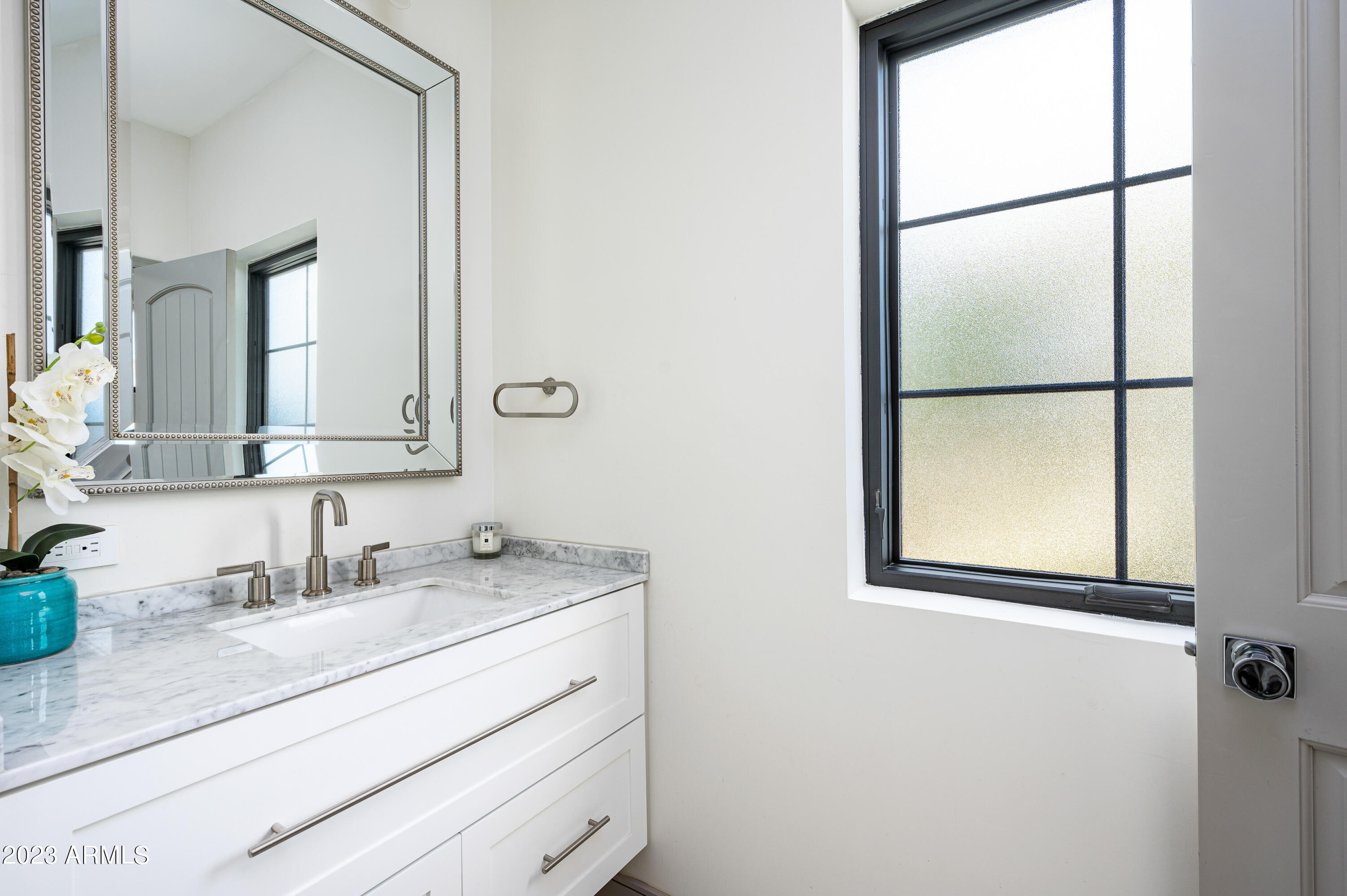 4614 E LAFAYETTE Boulevard