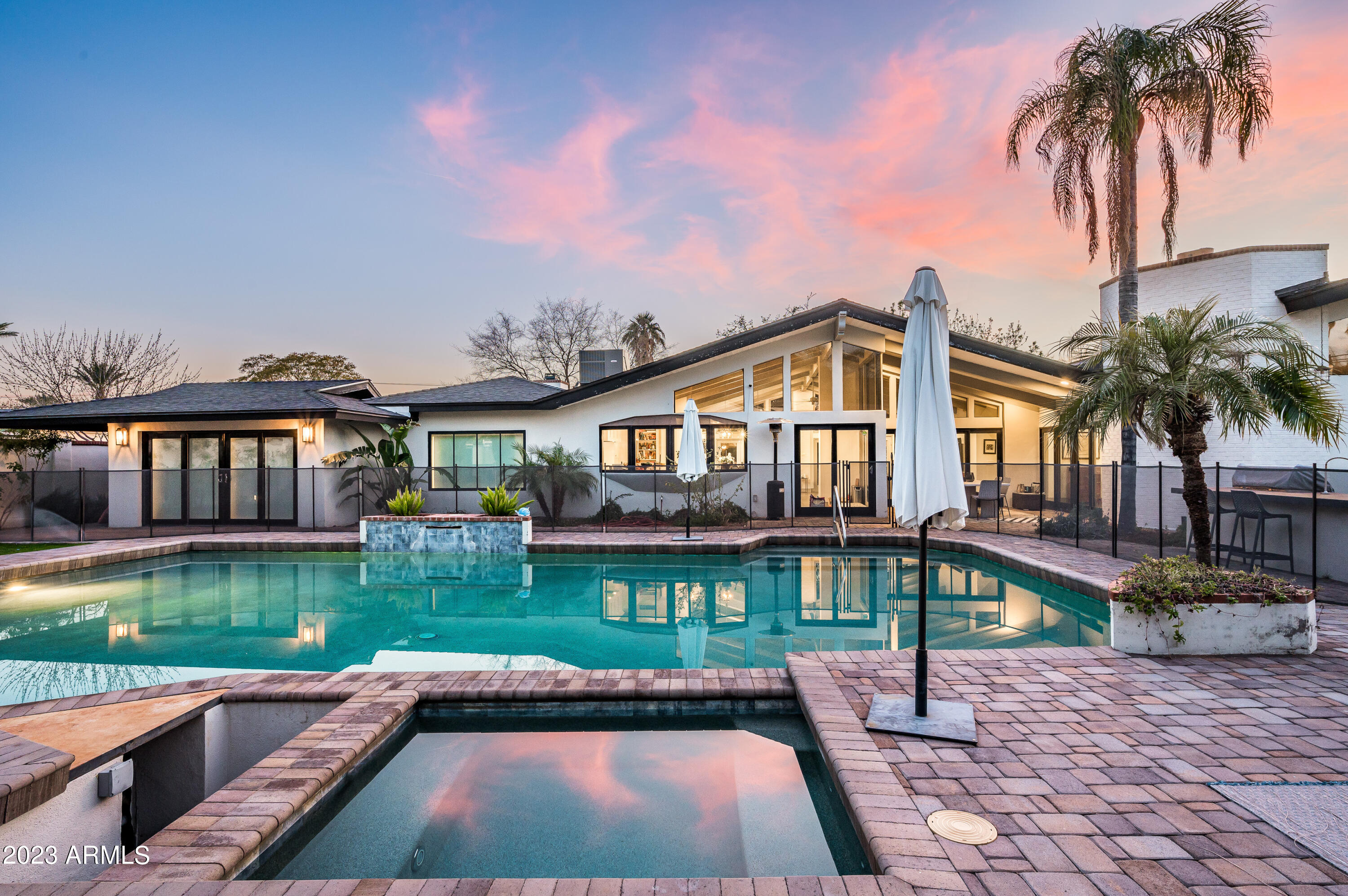 4614 E LAFAYETTE Boulevard