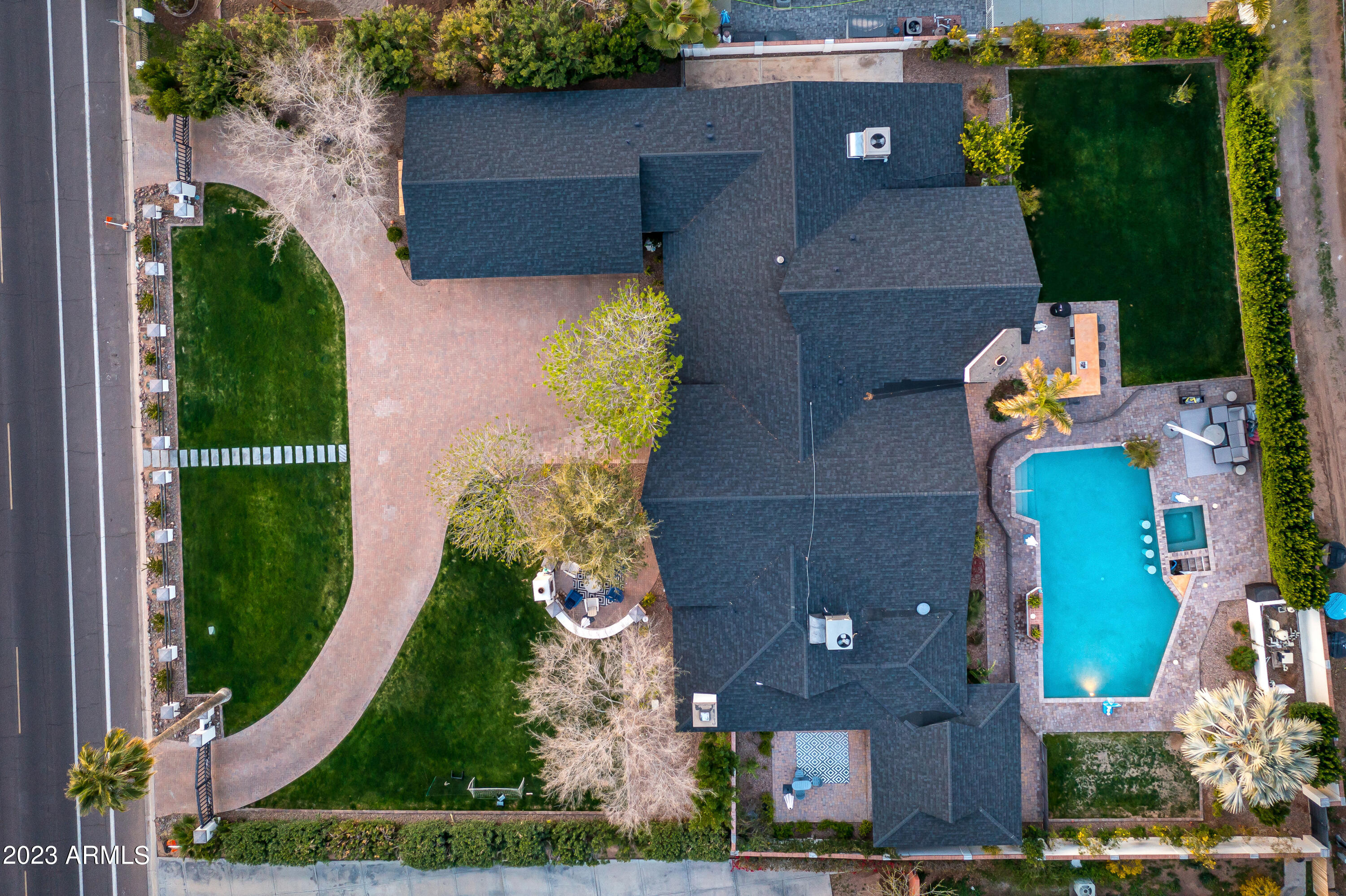 4614 E LAFAYETTE Boulevard