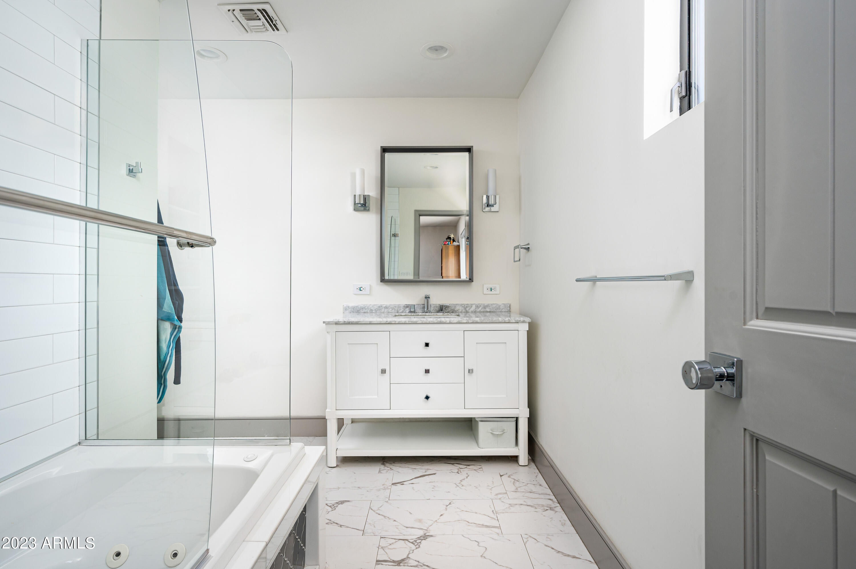 4614 E LAFAYETTE Boulevard