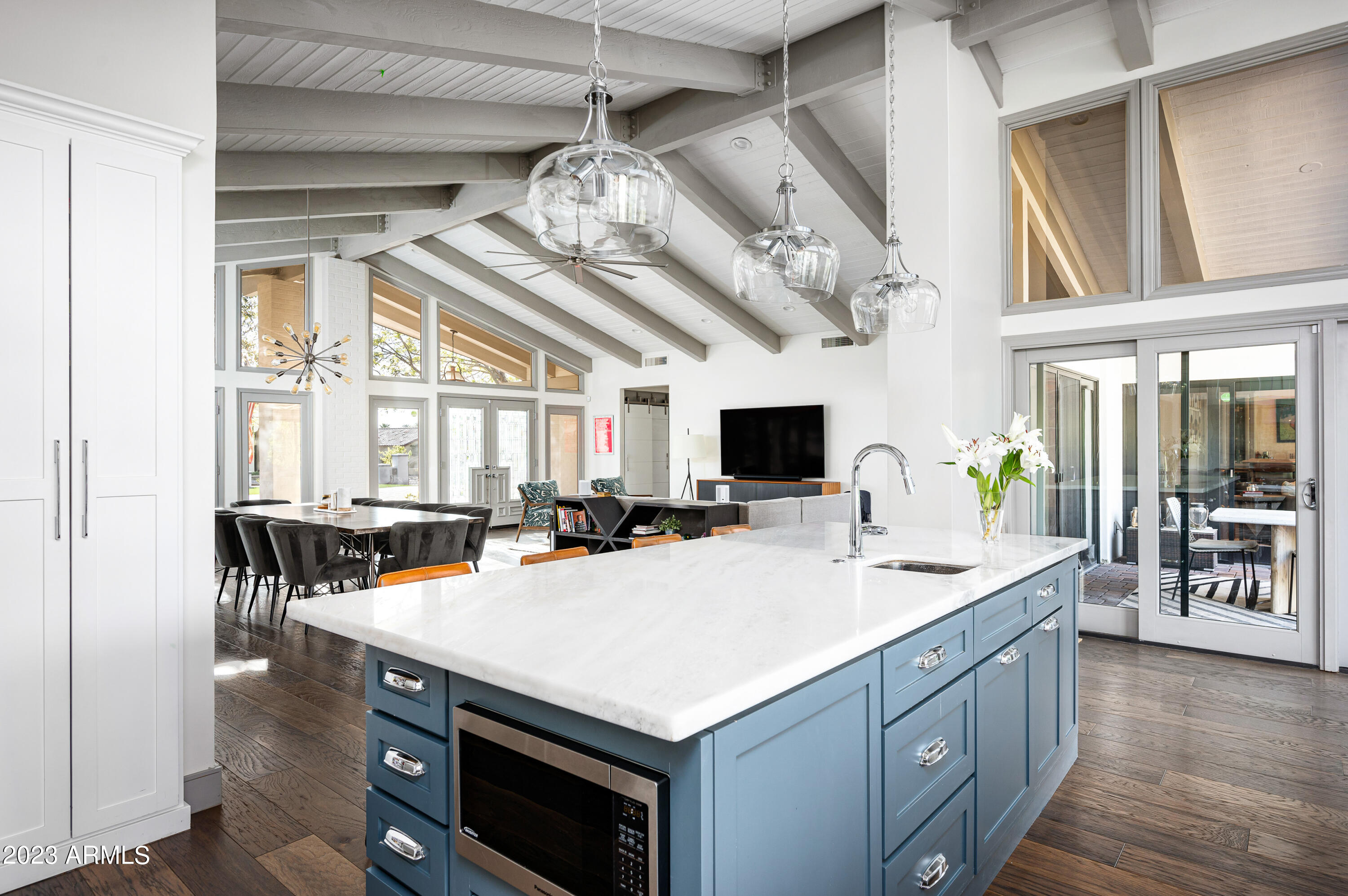 4614 E LAFAYETTE Boulevard