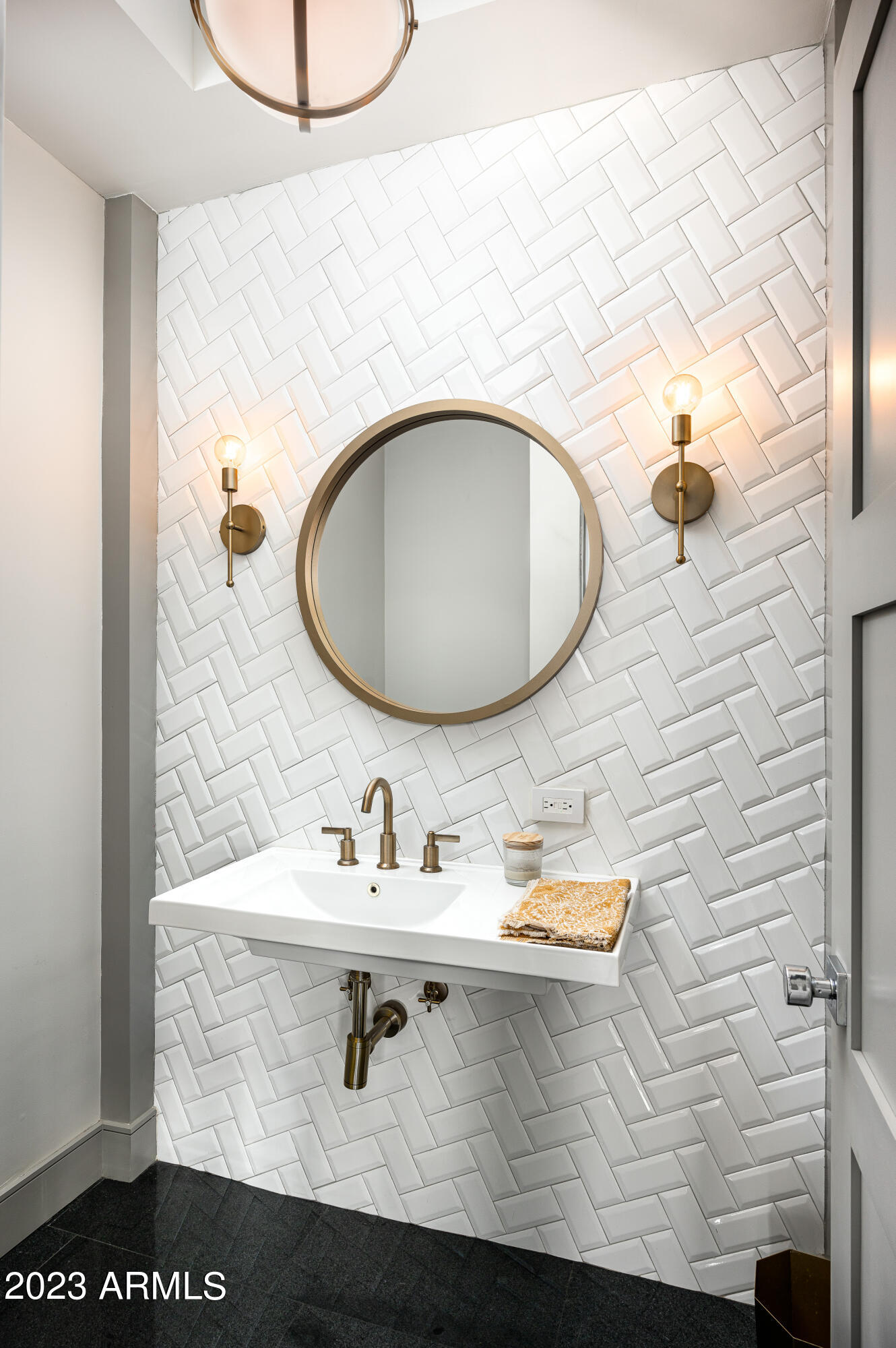 4614 E LAFAYETTE Boulevard