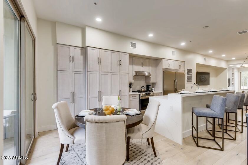 7788 E MAIN Street, 1007