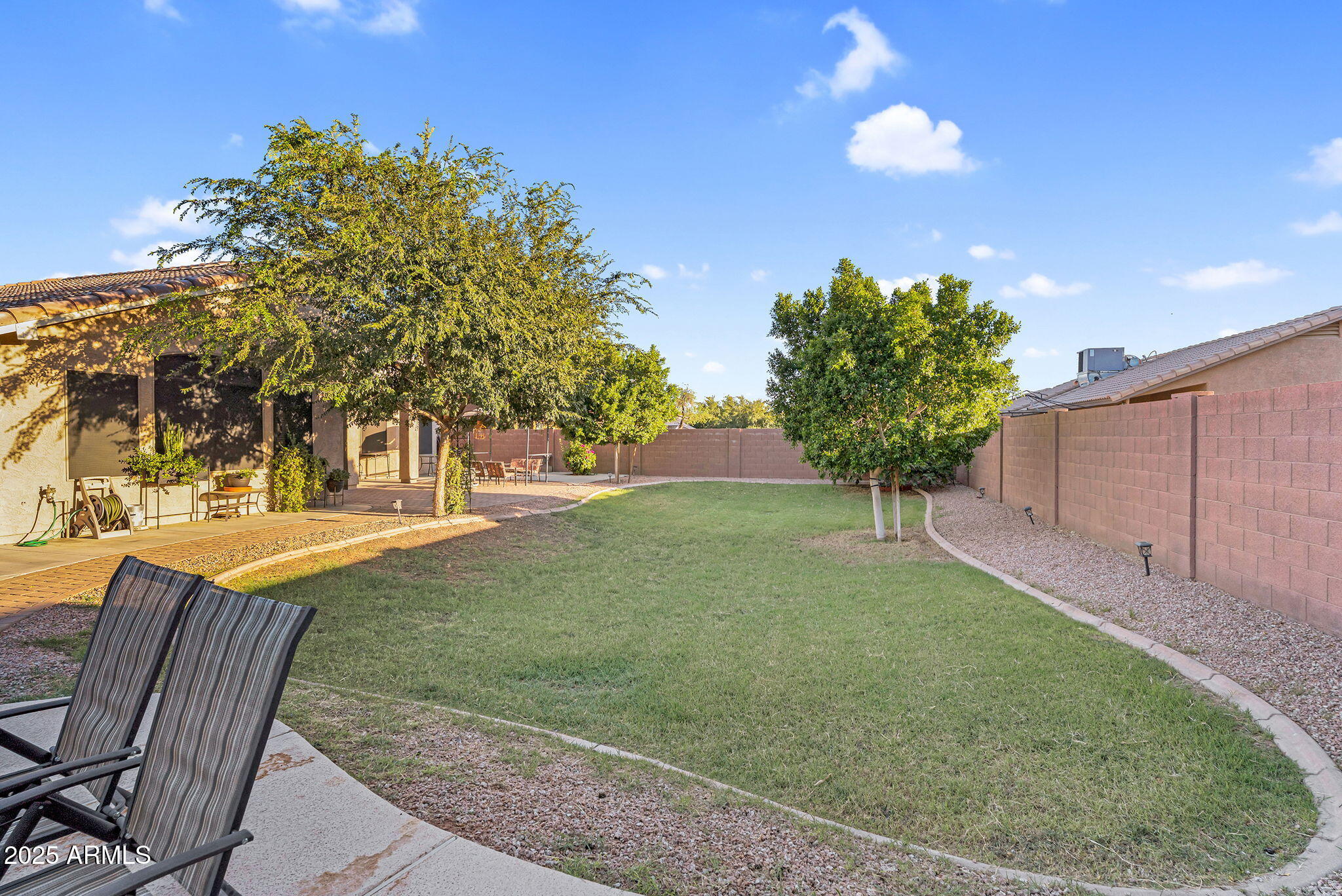 3940 W QUAIL Avenue