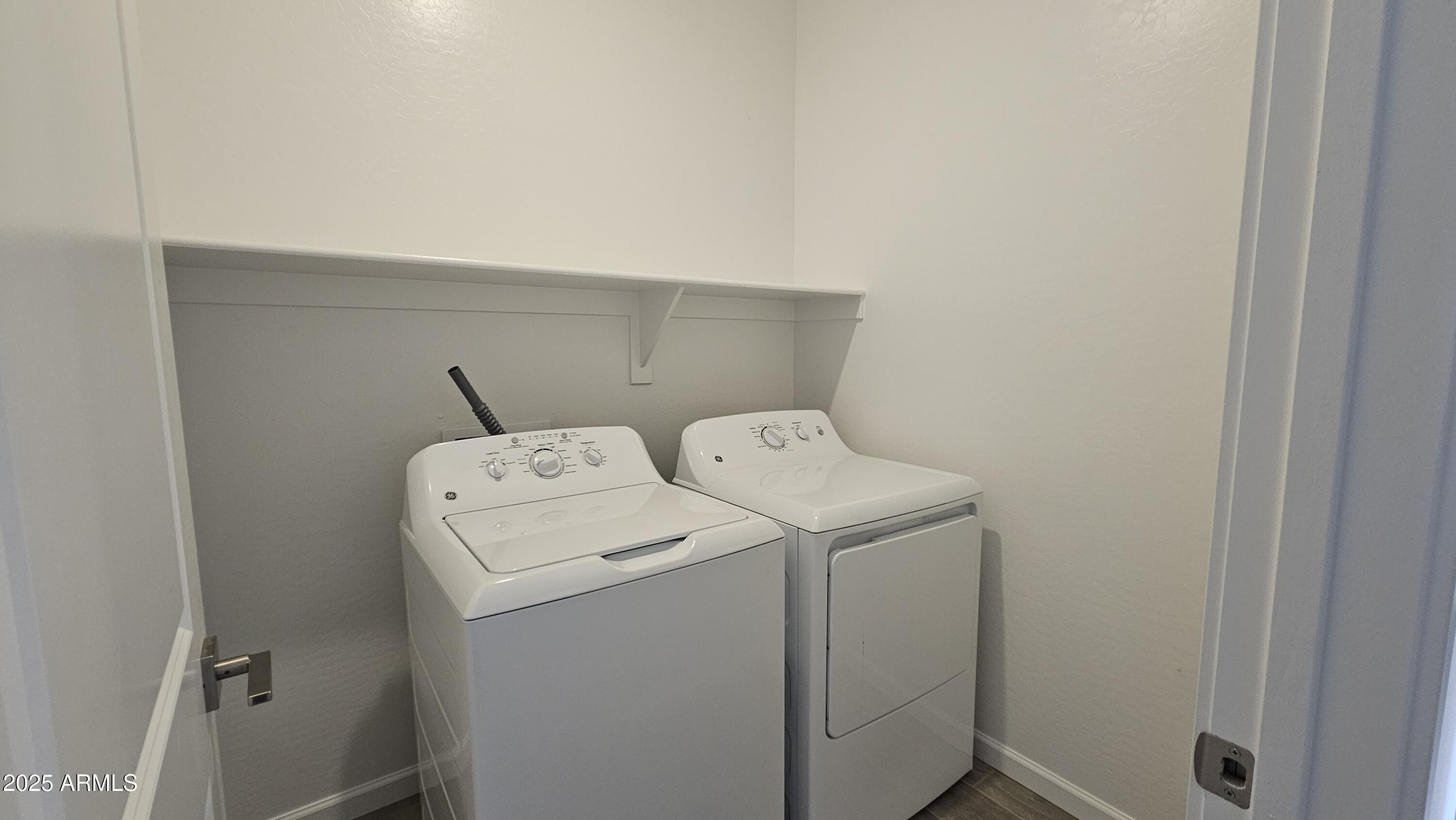 6498 E FIDDLENECK Way