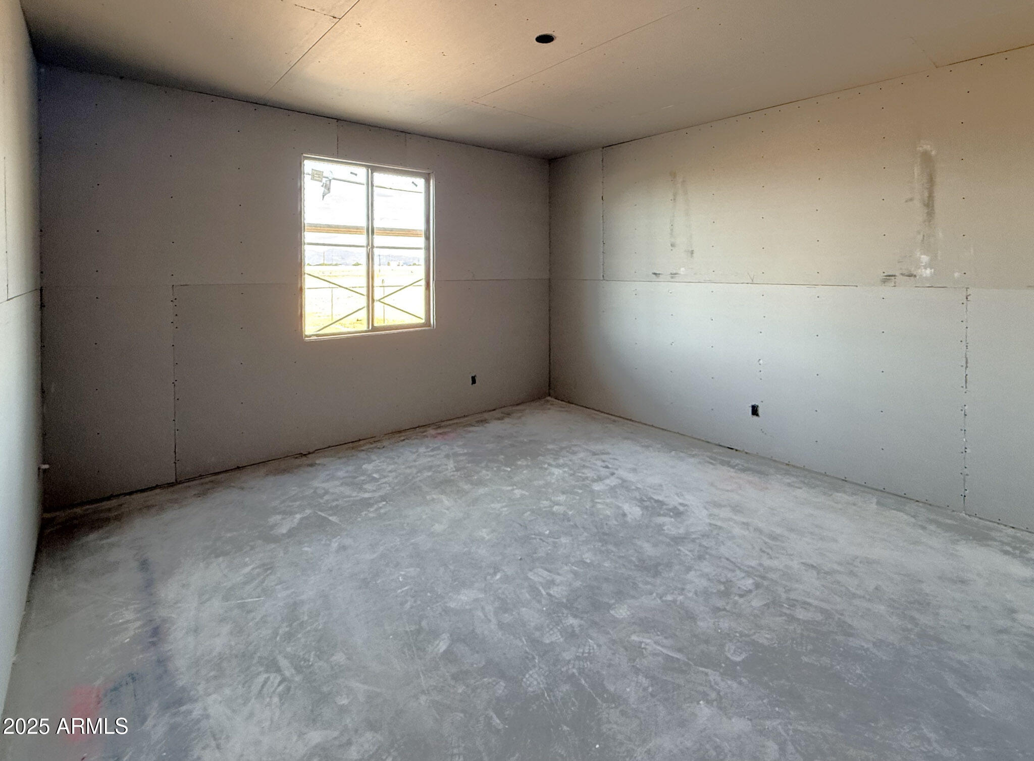 6526 E FIDDLENECK Way